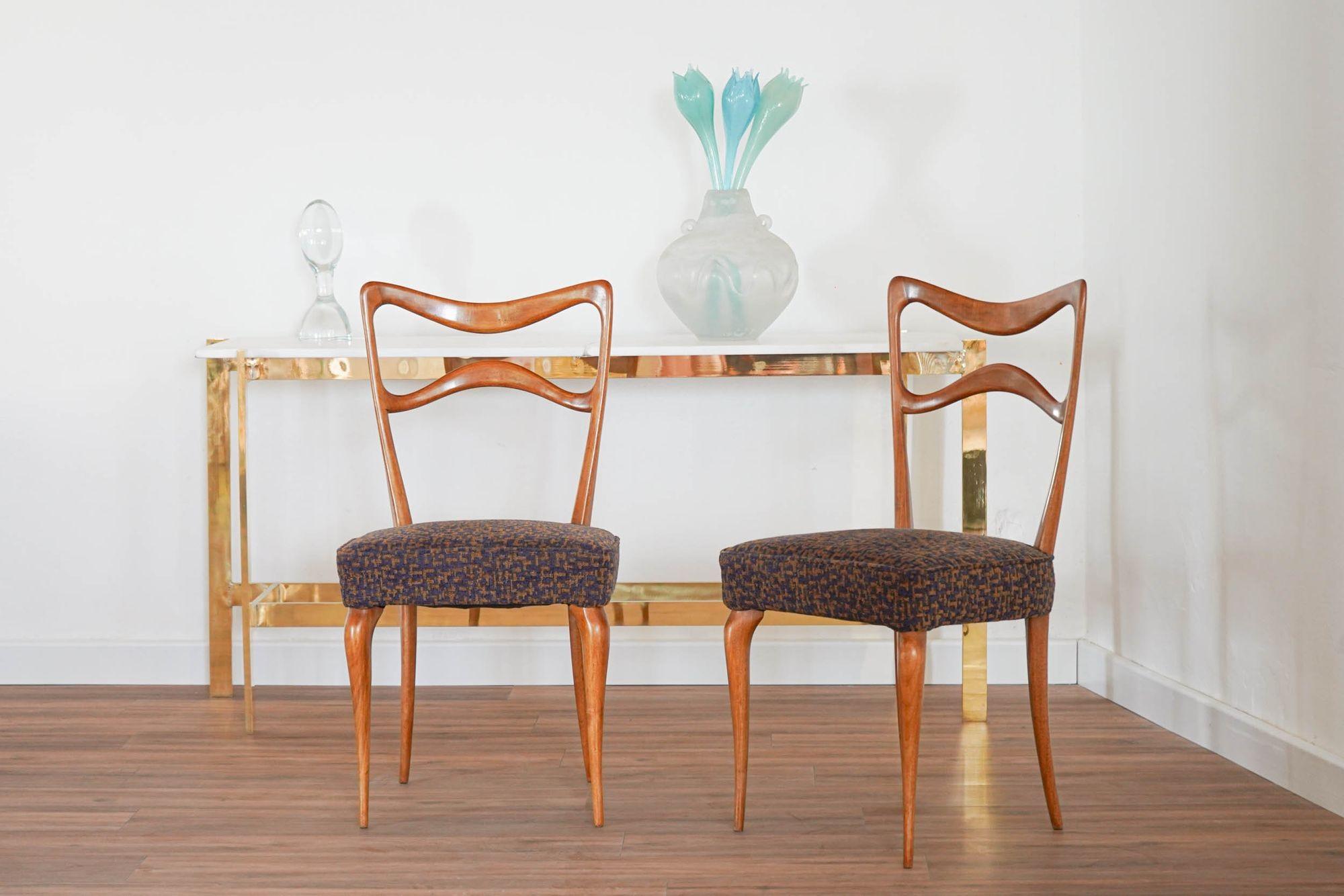 Sedia da pranzo Armonia in noce, design Silvio Piattelli made in Italy in vendita 10