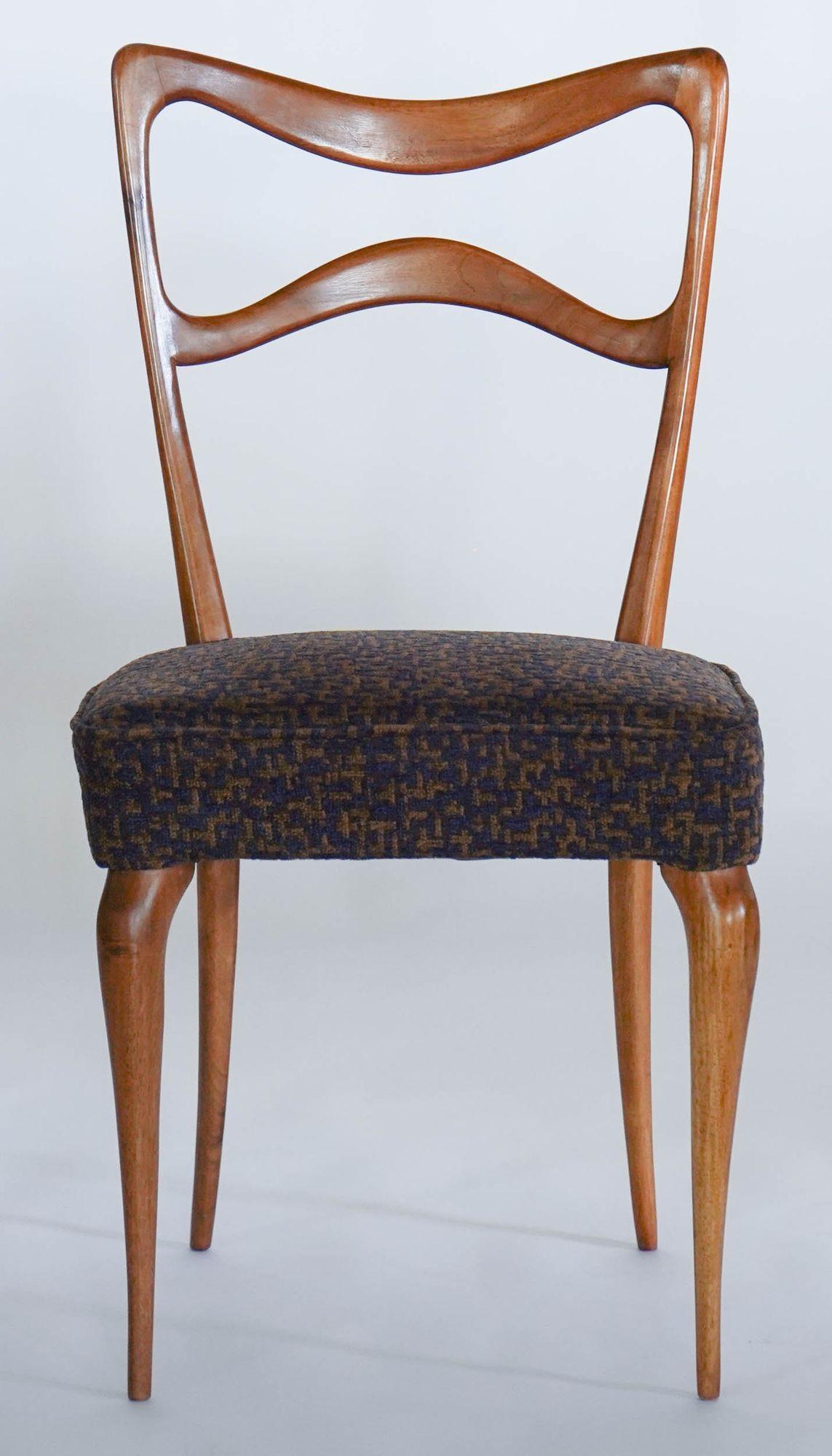 Sedia da pranzo Armonia in noce, design Silvio Piattelli made in Italy in vendita 11