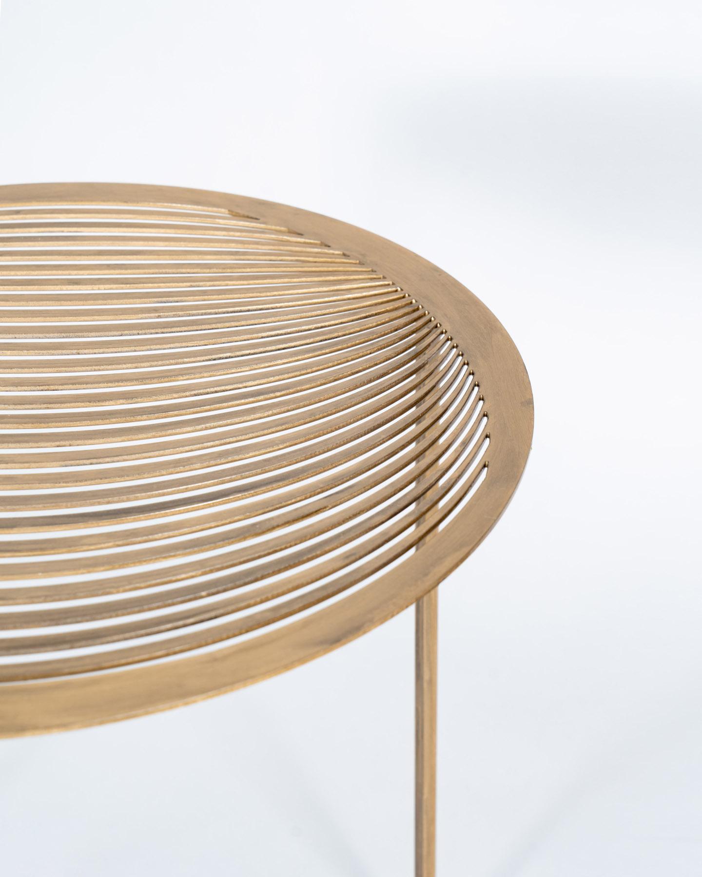 Postmoderne act armonique 004 - Tables artisanales uniques fabriquées en Italie par Enrico Girotti en vente