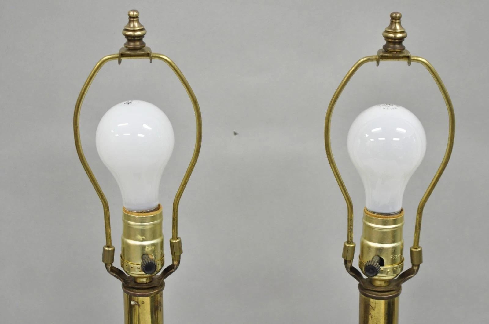 Armor Bronze Co - Lampade da tavolo vittoriane con cesto di frutta e bouquet di fiori - una coppia in vendita 4