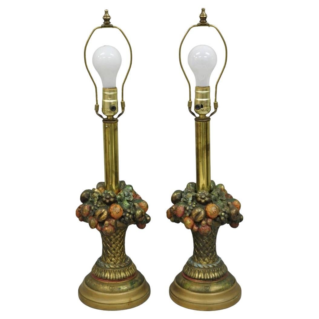 Armor Bronze Co - Lampade da tavolo vittoriane con cesto di frutta e bouquet di fiori - una coppia in vendita