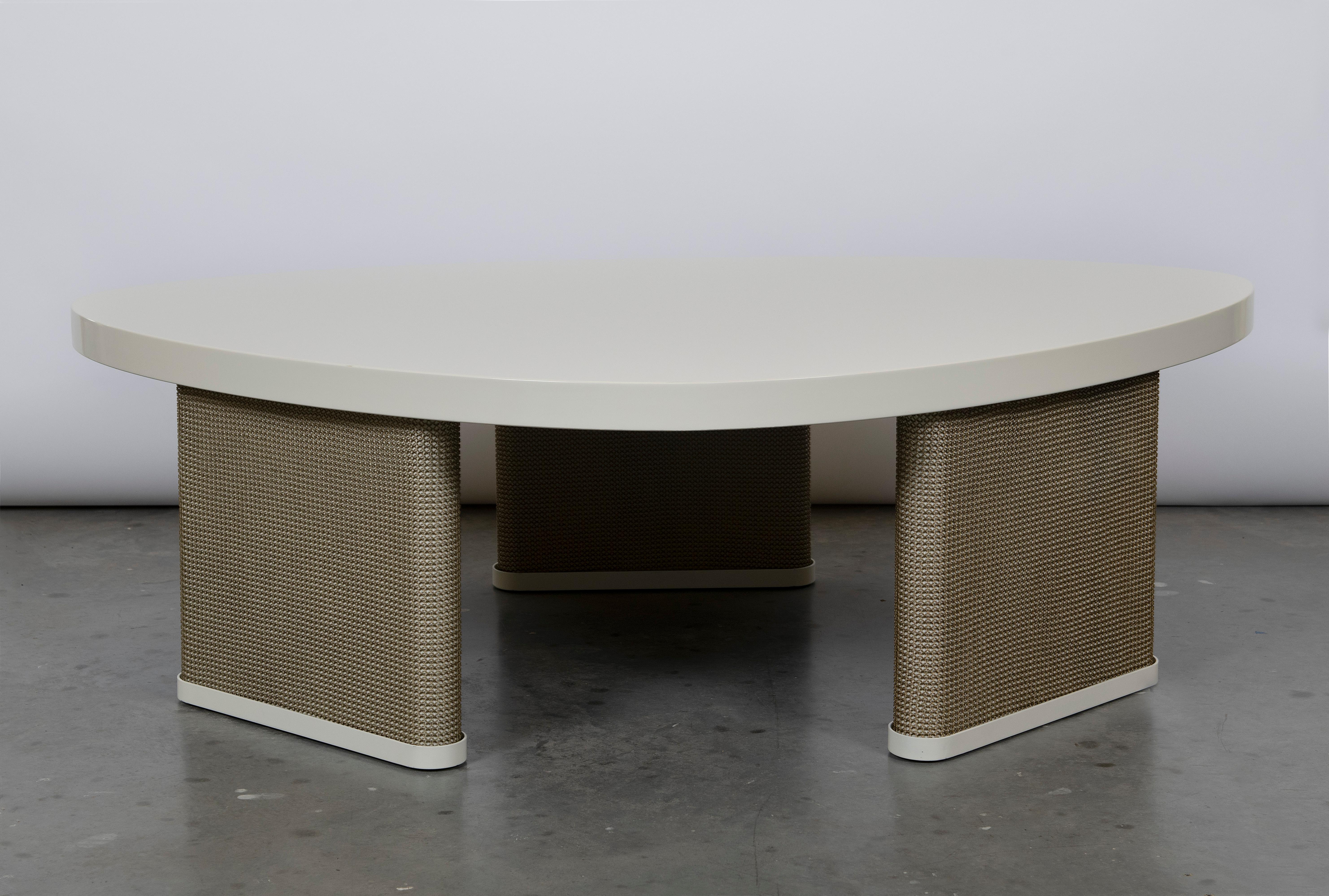 American Konekt Armor Coffee Table in Cream High Gloss Lacquer and Chainmail (IN STOCK) For Sale