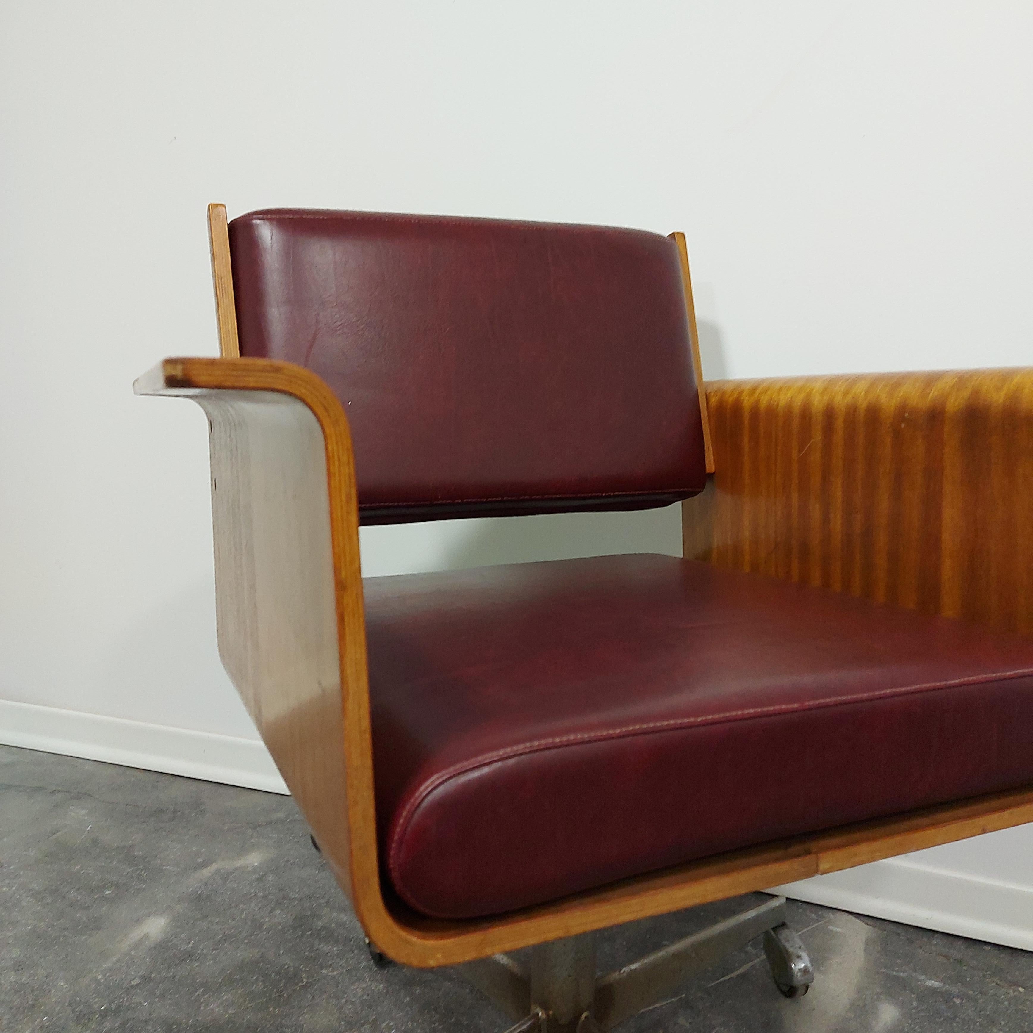 Armrest Chair 1970s In Good Condition For Sale In Ljubljana, SI