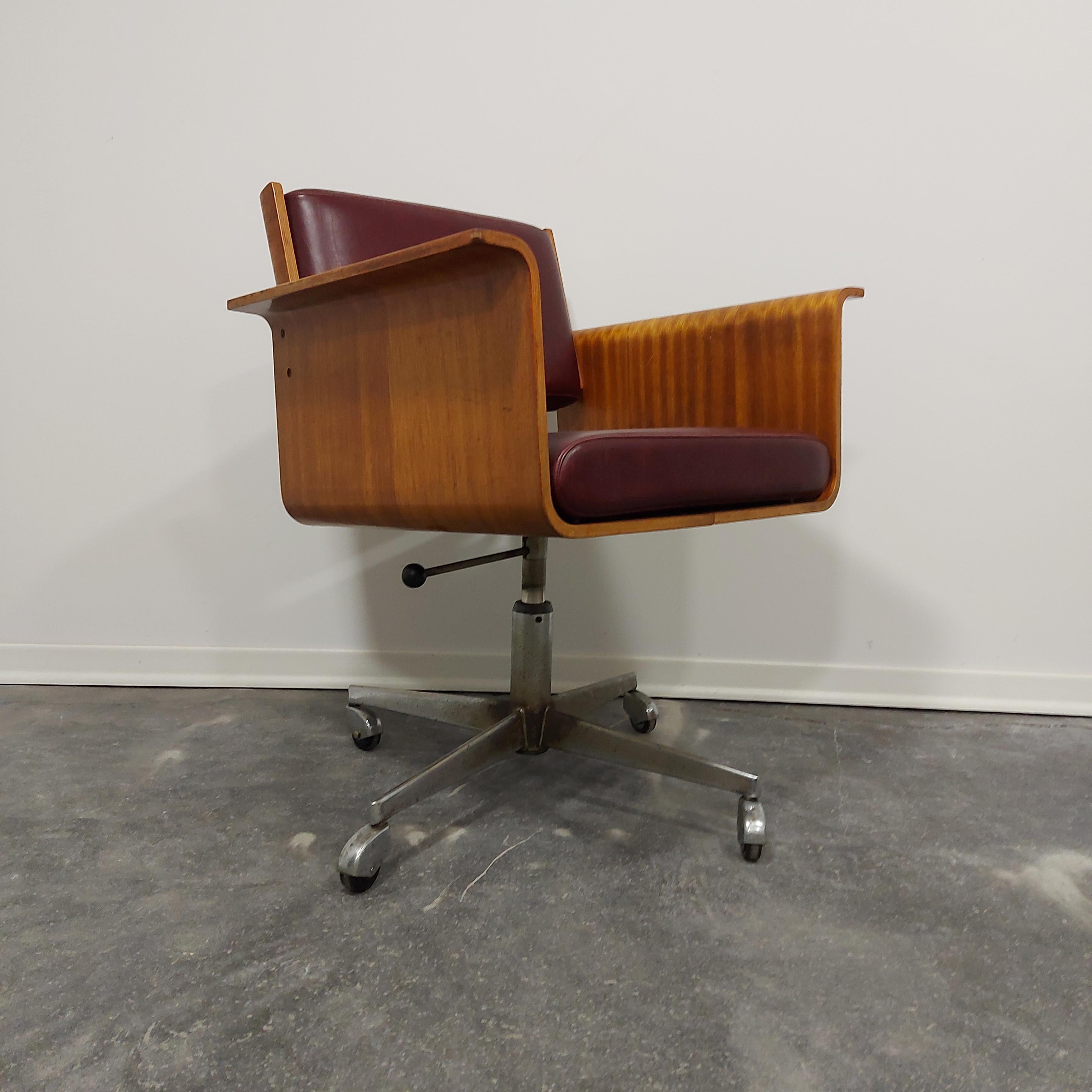 Late 20th Century Armrest Chair 1970s For Sale
