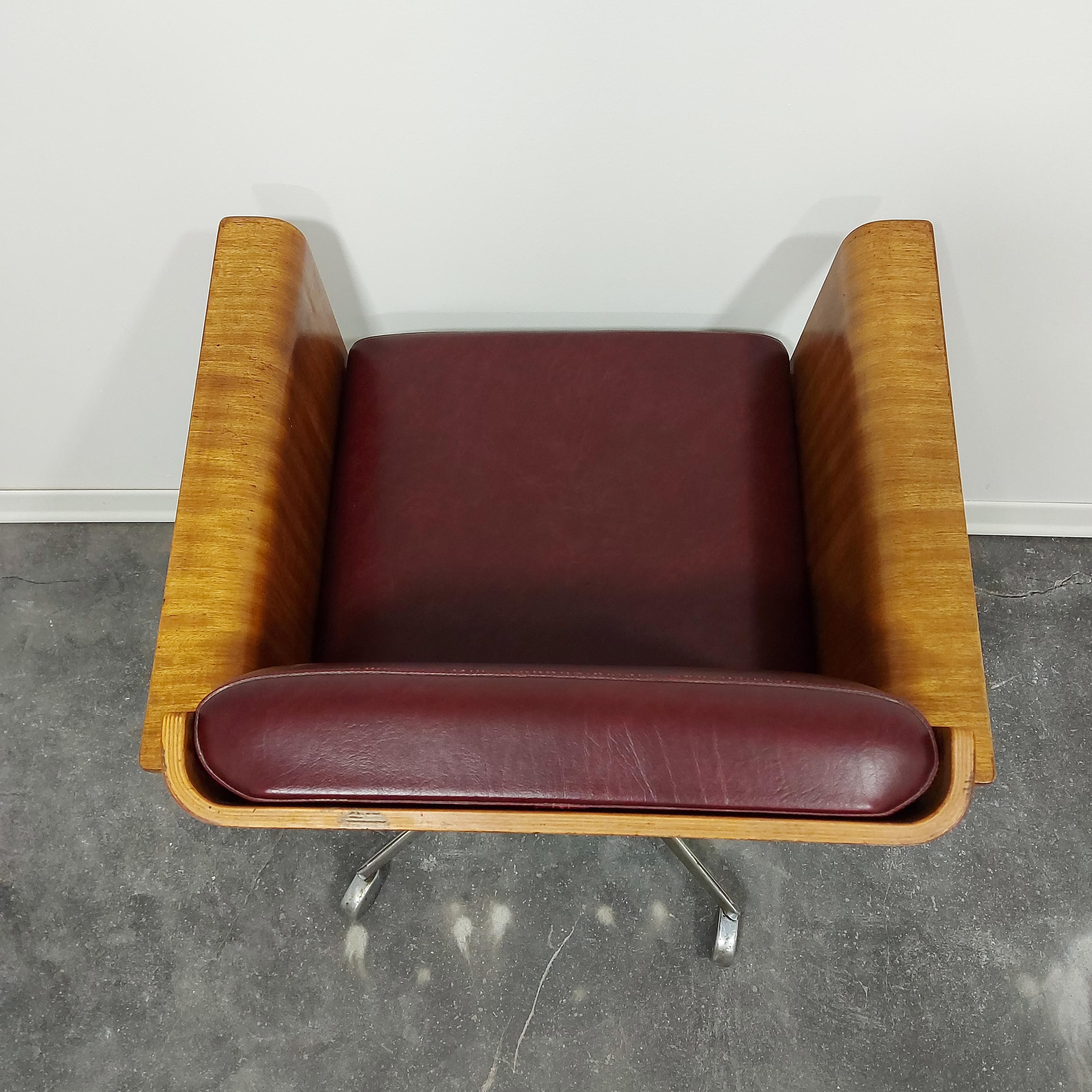 Armrest Chair 1970s For Sale 2