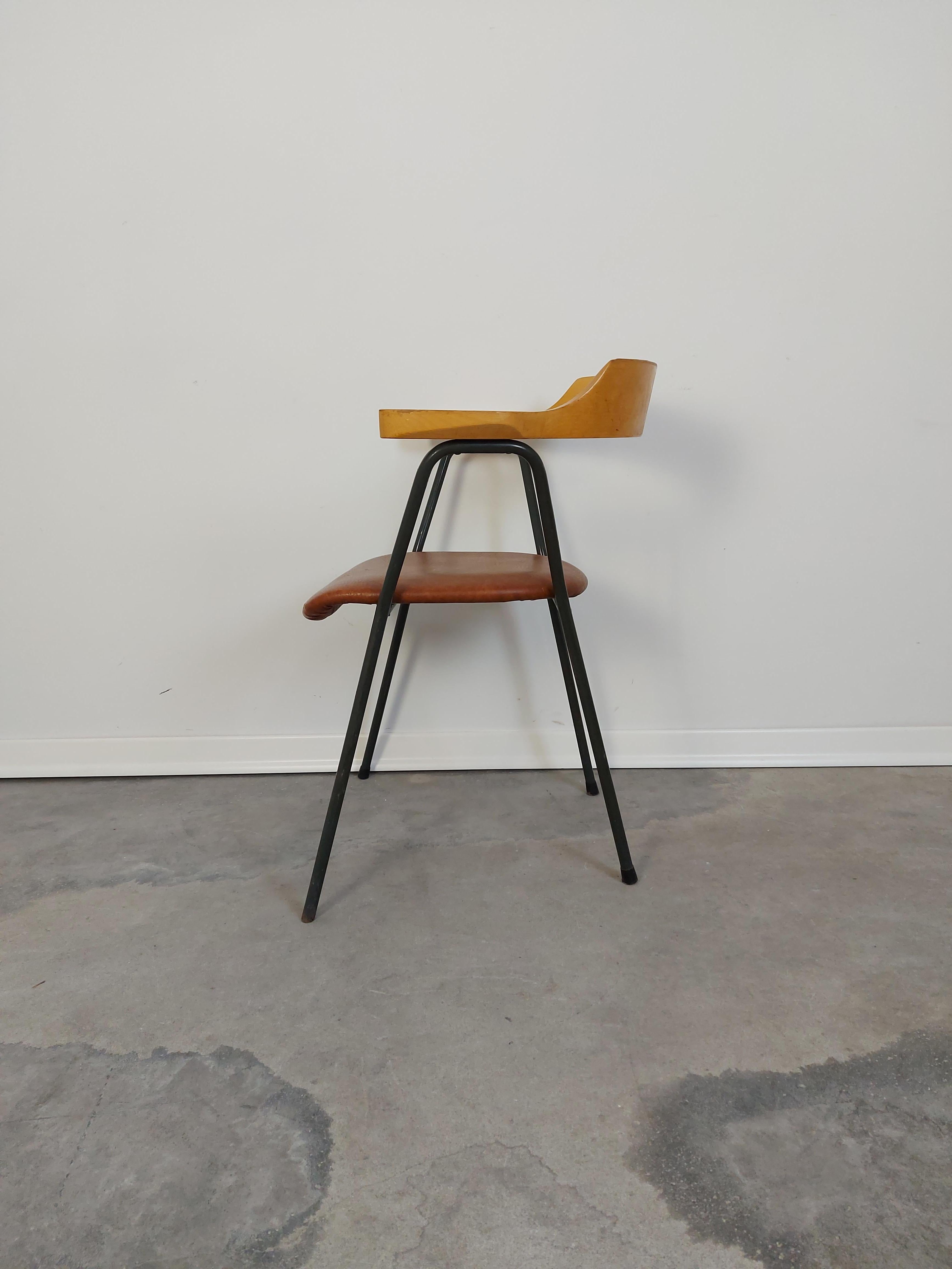 Mid-Century Modern Armrest Chair Nr 4455, 1970s For Sale