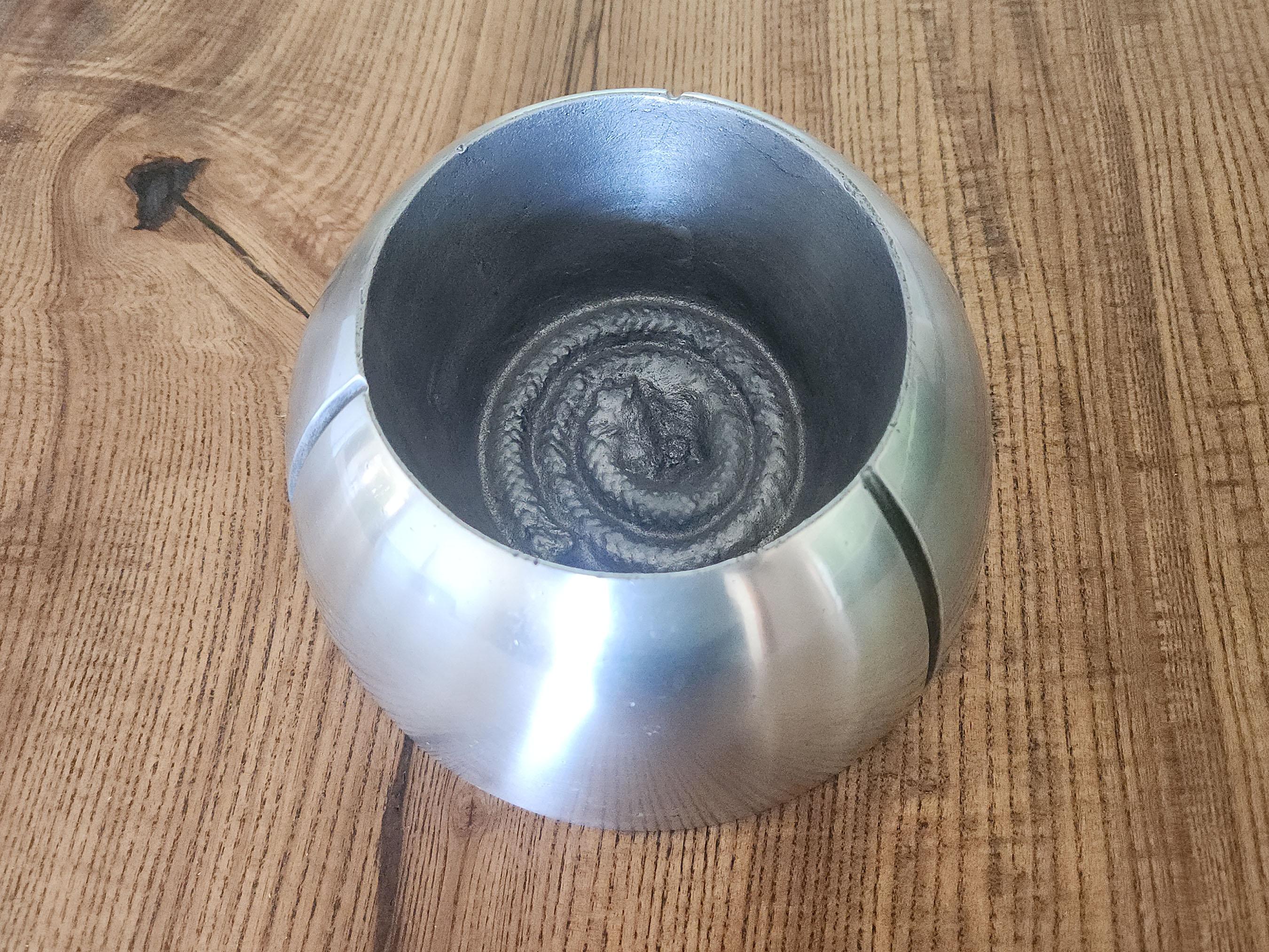 Arnaldo Gamba - Cuenco hondo de aluminio fundido - Edición limitada, Italia 2004 Siglo XXI y contemporáneo en venta