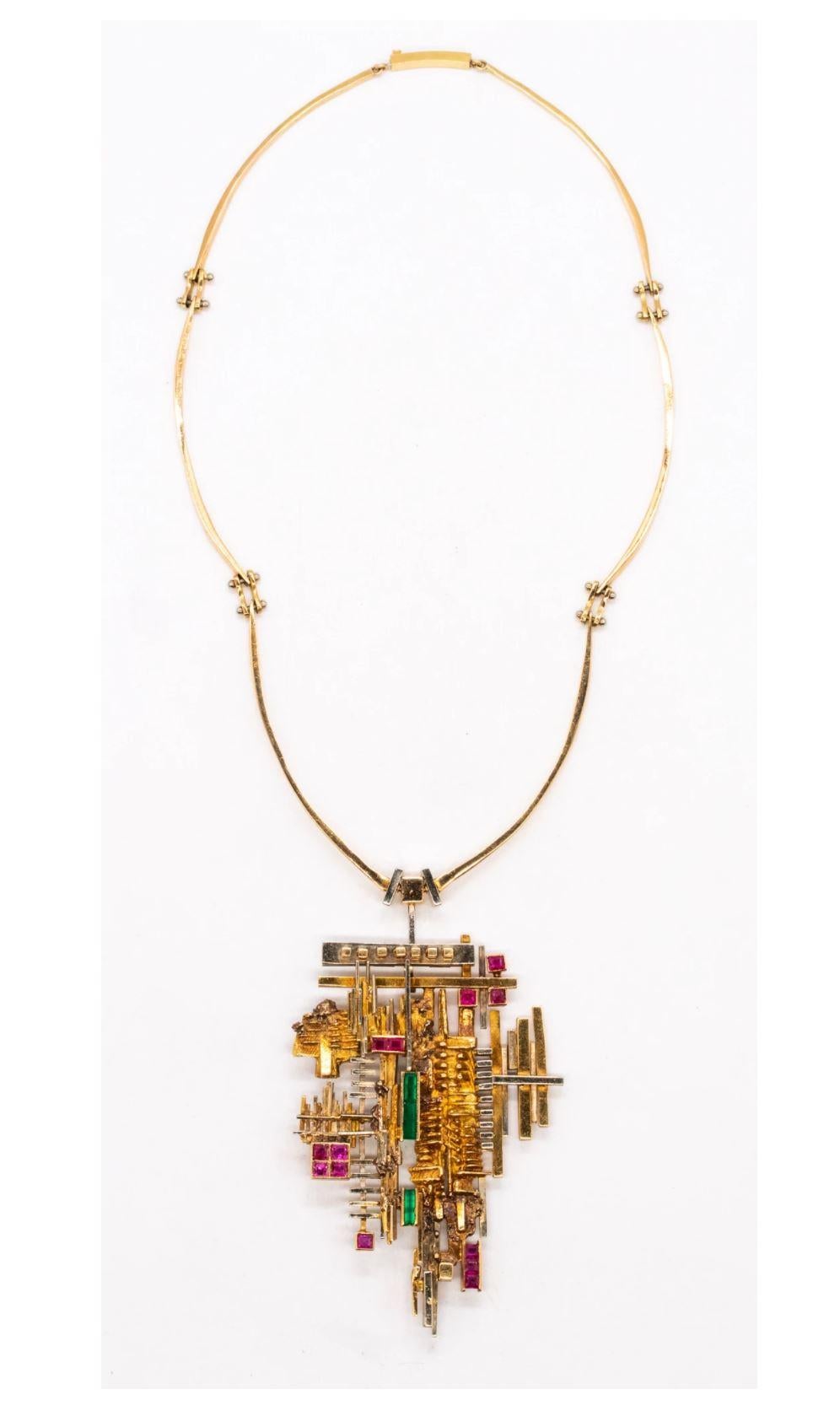 arnaldo pomodoro gold chain