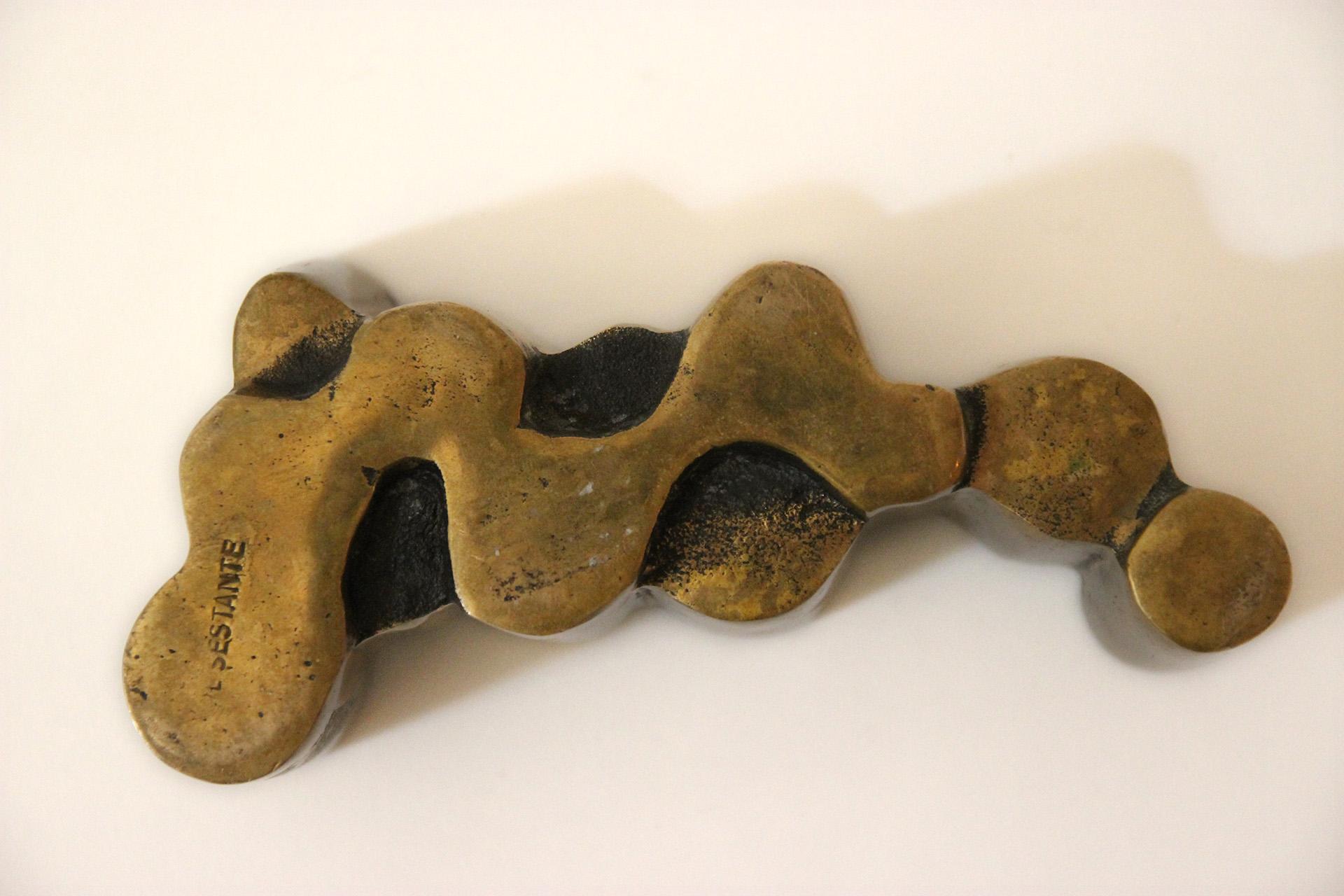 Arnaldo Pomodoro, Bougeoir, firmado, chaleco de bronce, hacia 1970, Italia en venta 2