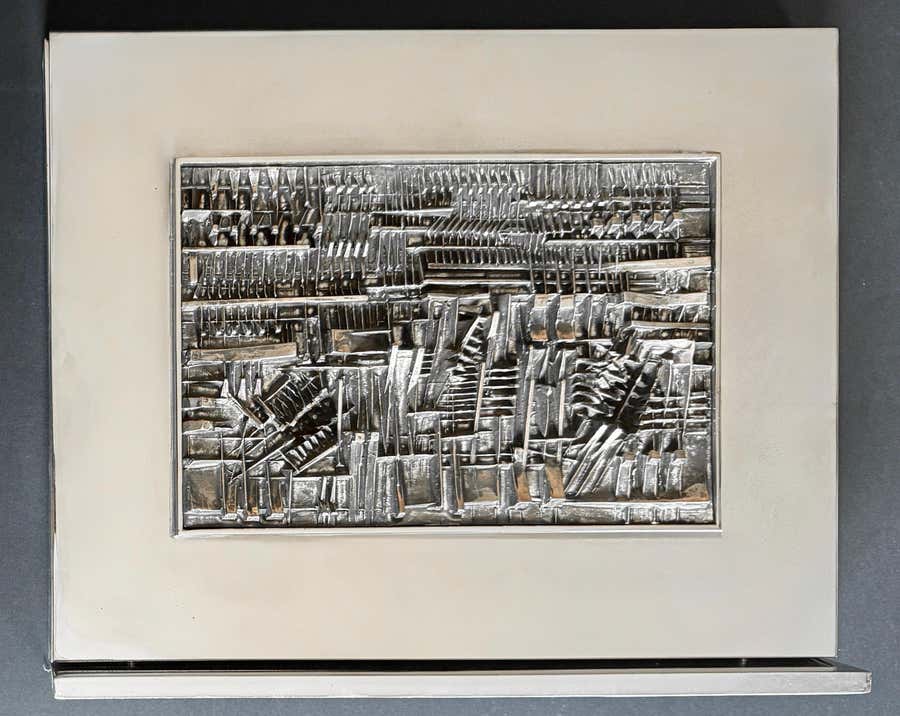 Arnaldo Pomodoro (1926 - 2025) - Bassorilievo - Silver sculpture - 1968