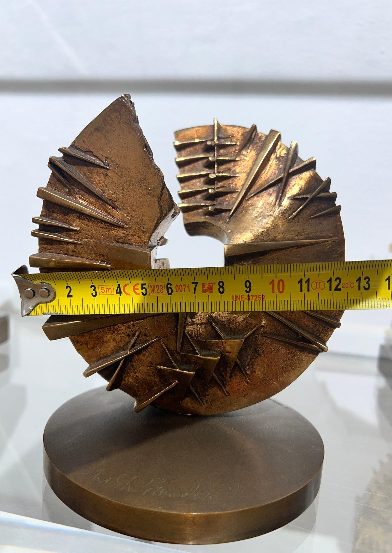 Arnaldo Pomodoro ( 1926 ) - Rotazione Ascensoriale - Bronze Sculpture - 1993 For Sale 5