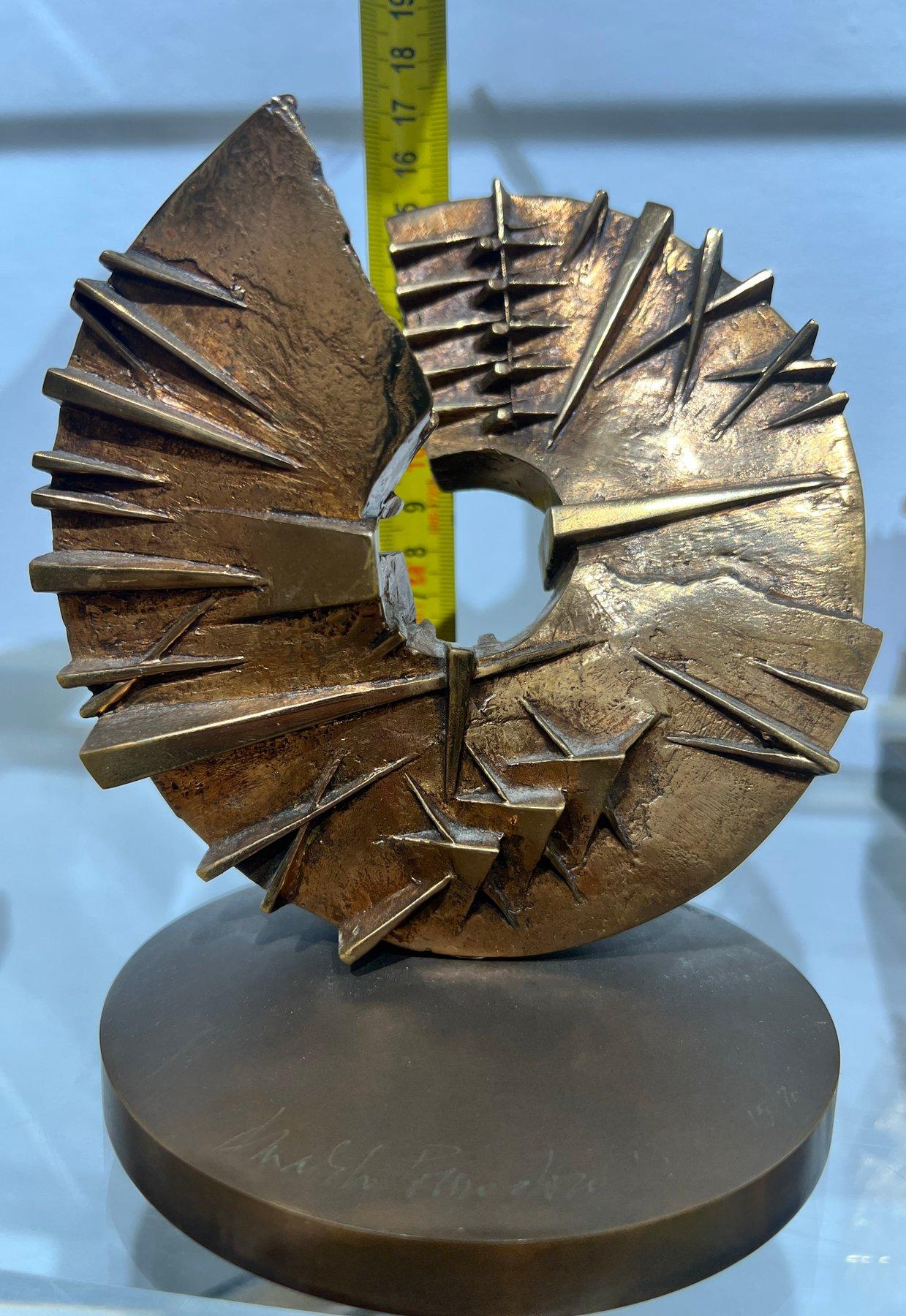 Arnaldo Pomodoro ( 1926 ) - Rotazione Ascensoriale - Bronze Sculpture - 1993 For Sale 6