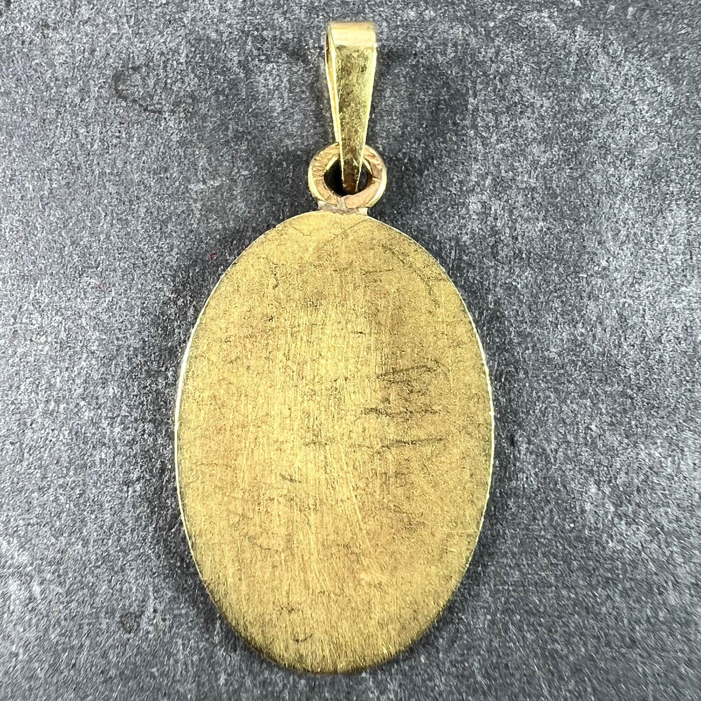 Arnault Art Nouveau French Madonna and Child 18K Yellow Gold Medal Pendant In Good Condition For Sale In London, GB