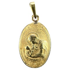 Vintage Arnault Art Nouveau French Madonna and Child 18K Yellow Gold Medal Pendant