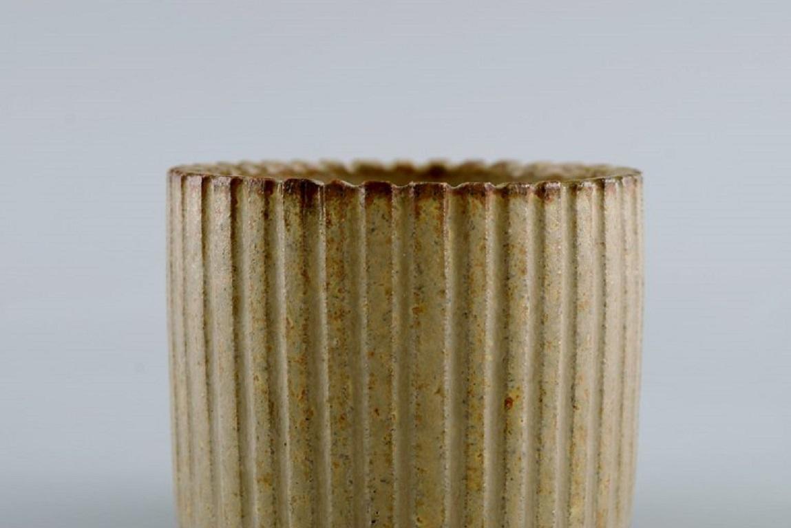 Danish Arne Bang (1901-1983), Denmark. Bowl / vase in glazed ceramics. Mid-20th C. For Sale