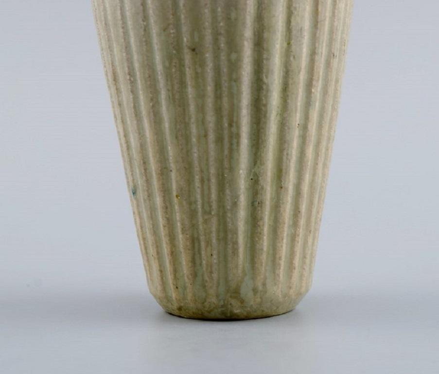 Arne Bang (1901-1983), Denmark. Vase in glazed ceramics. Mid-20th C. In Excellent Condition In Copenhagen, DK