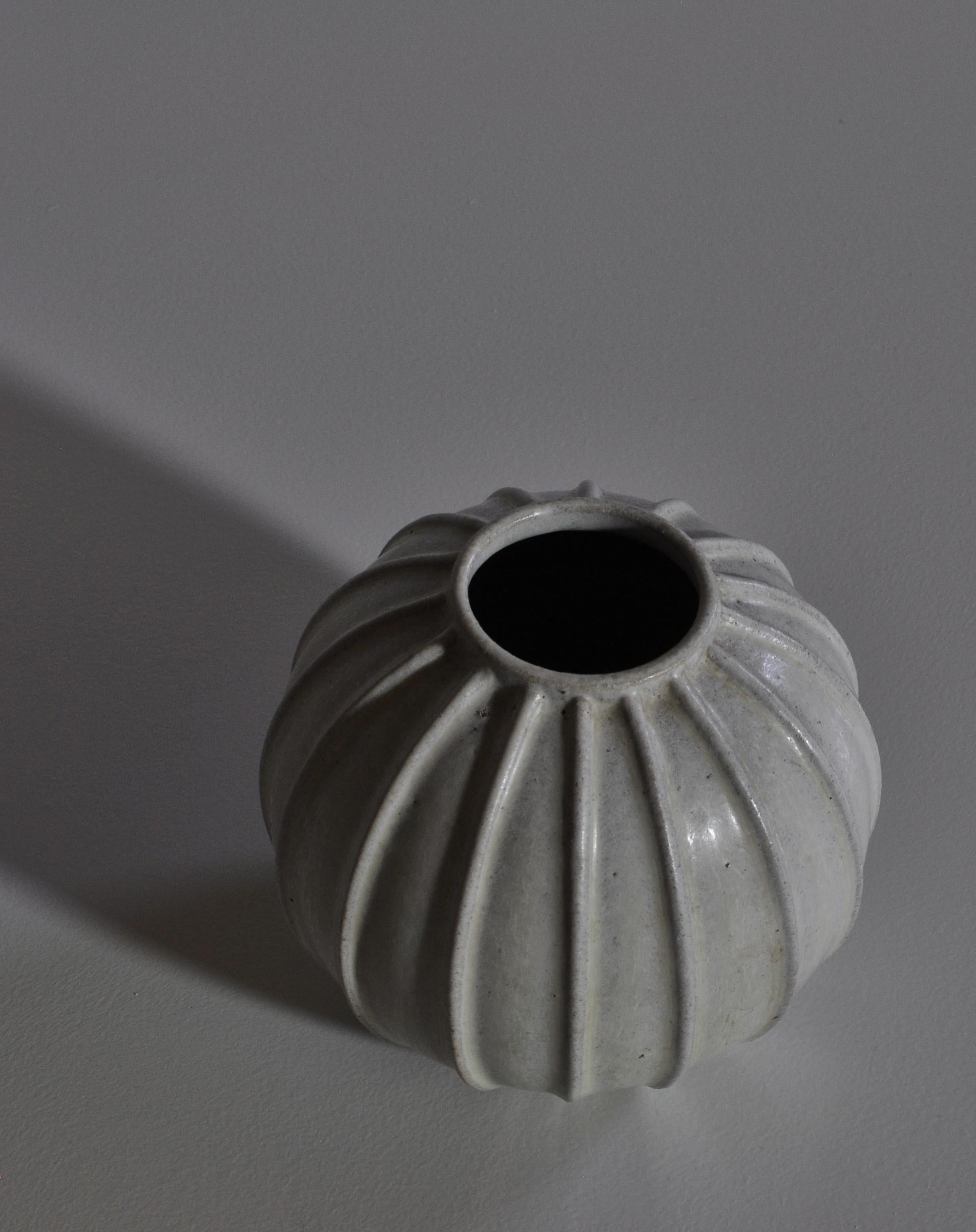 Arne Bang Art Deco Stoneware Vase from Own Studio, 1930s In Good Condition In Odense, DK