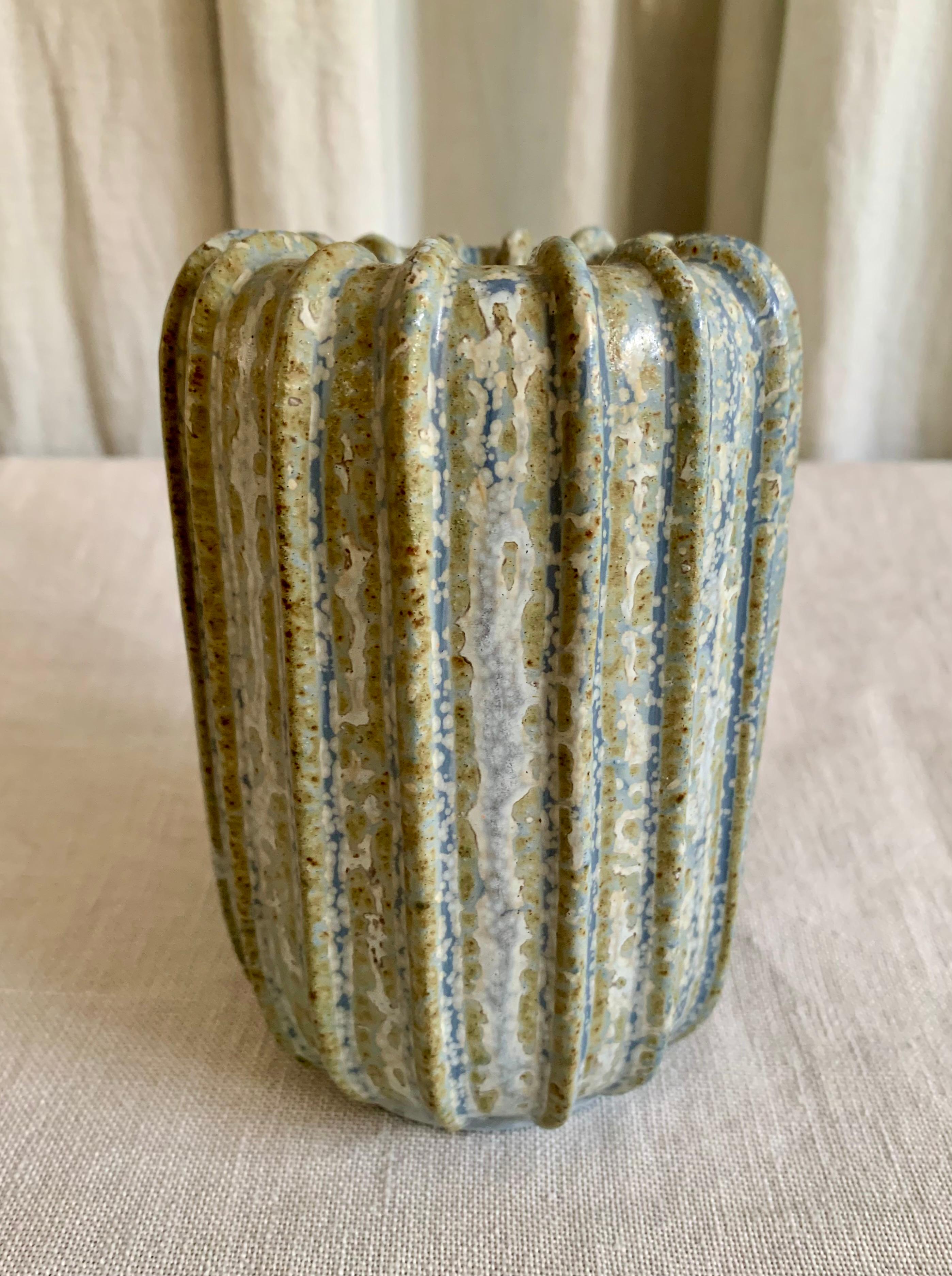 Rare Arne Bang Stoneware Fluted Vase Model No. 37, 1930s  In Excellent Condition For Sale In Hellerup, DK