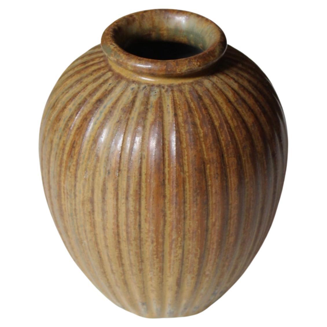 Arne Bang, Fluted Vase, Brown Glazed Stoneware, Denmark, 1940s