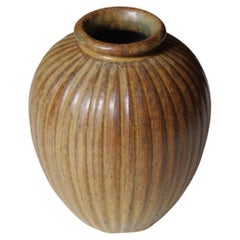 Arne Bang, Fluted Vase, Brown Glazed Stoneware, Denmark, 1940s