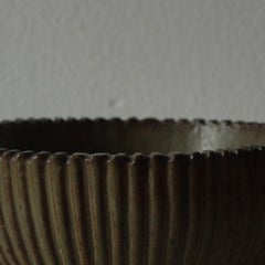 Arne Bang per Royal Copenhagen, Ciotola in ceramica a coste, anni '40