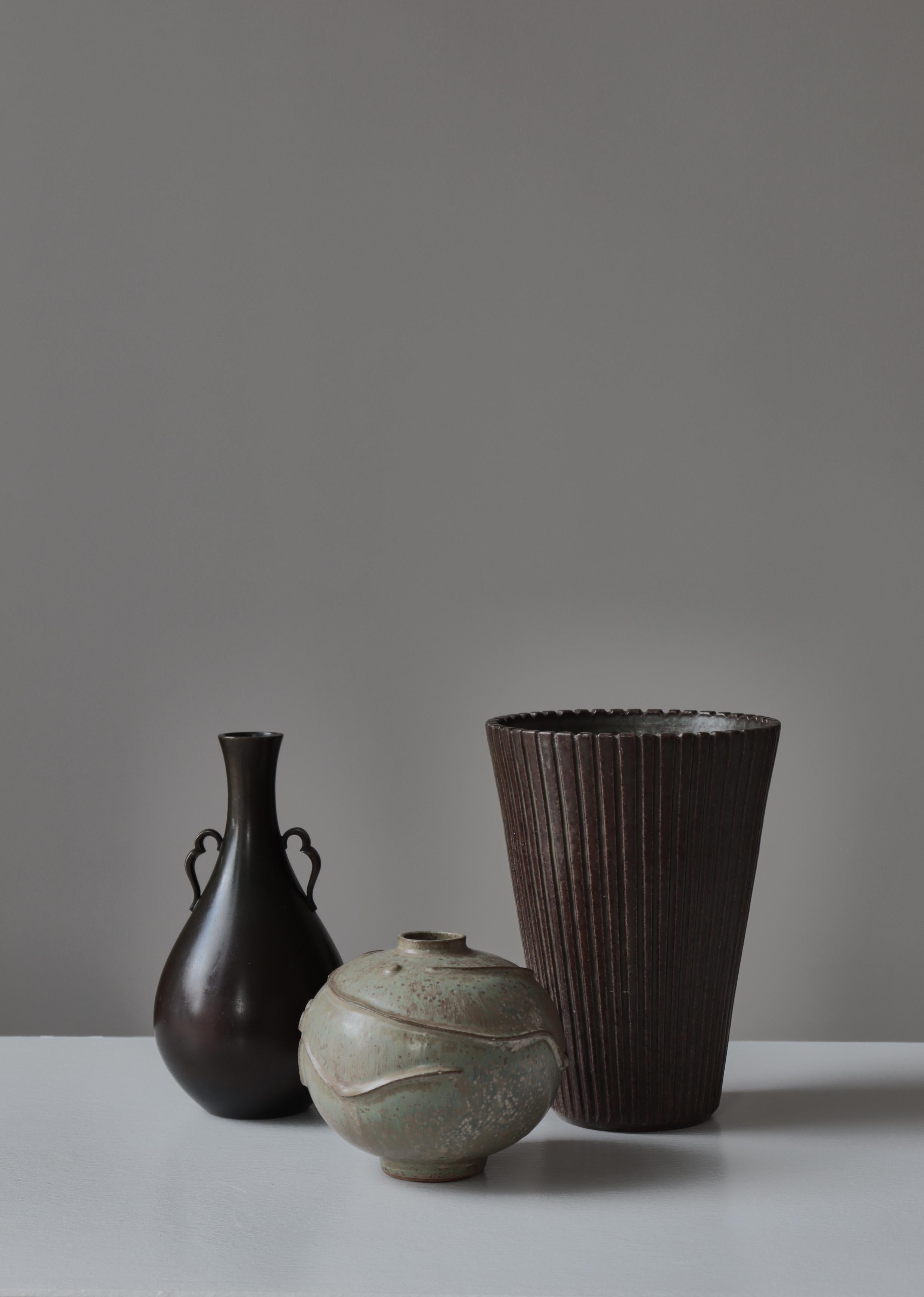 Scandinavo moderno Vaso grande in gres Art Deco Modello 65 di Arne Bang, anni '30 in vendita