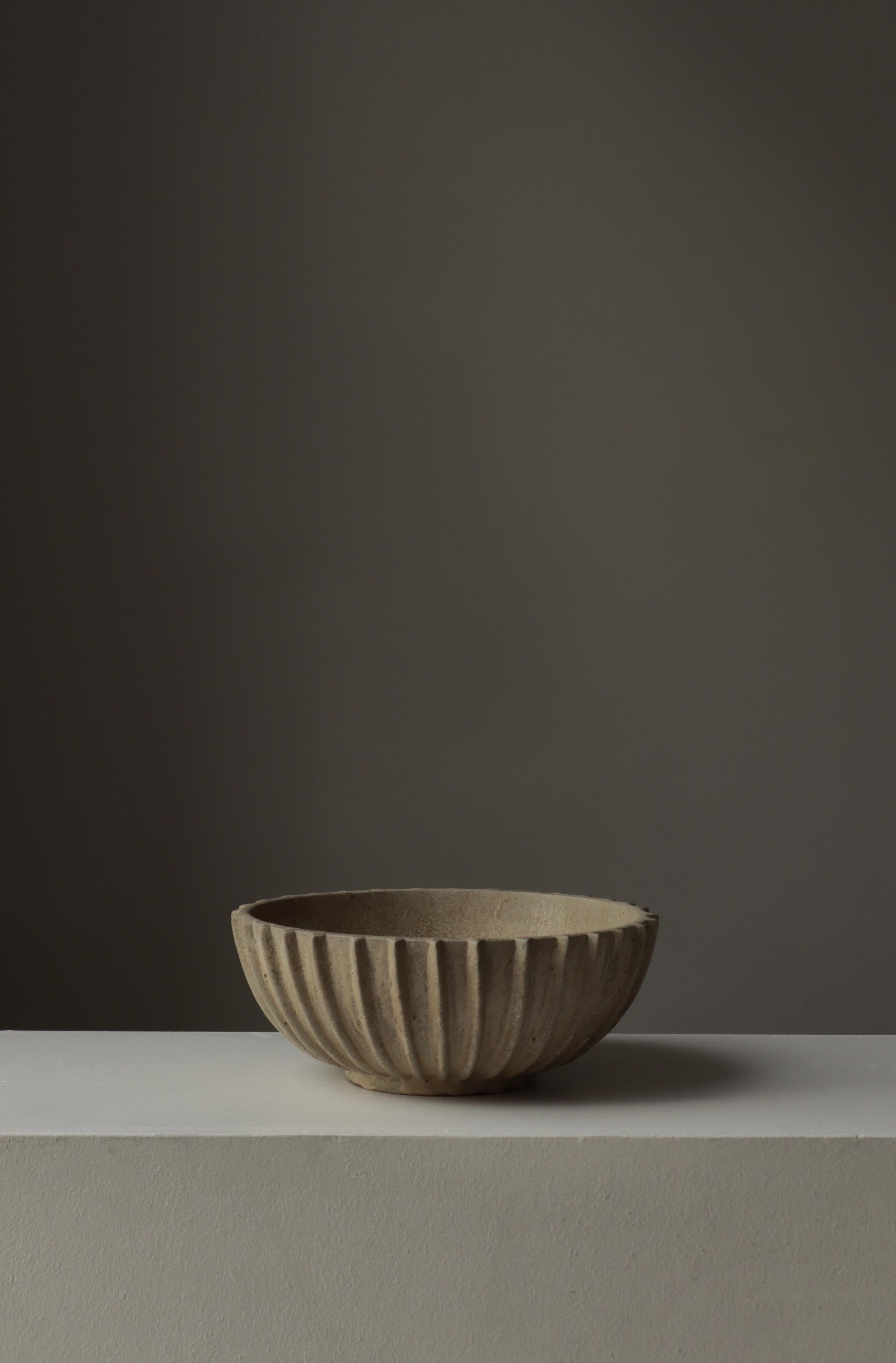 Arne Bang XLarge Unique Glazed Stoneware Bowl no. 114 Own Studio, 1930s, Denmark In condizioni buone in vendita a Odense, DK