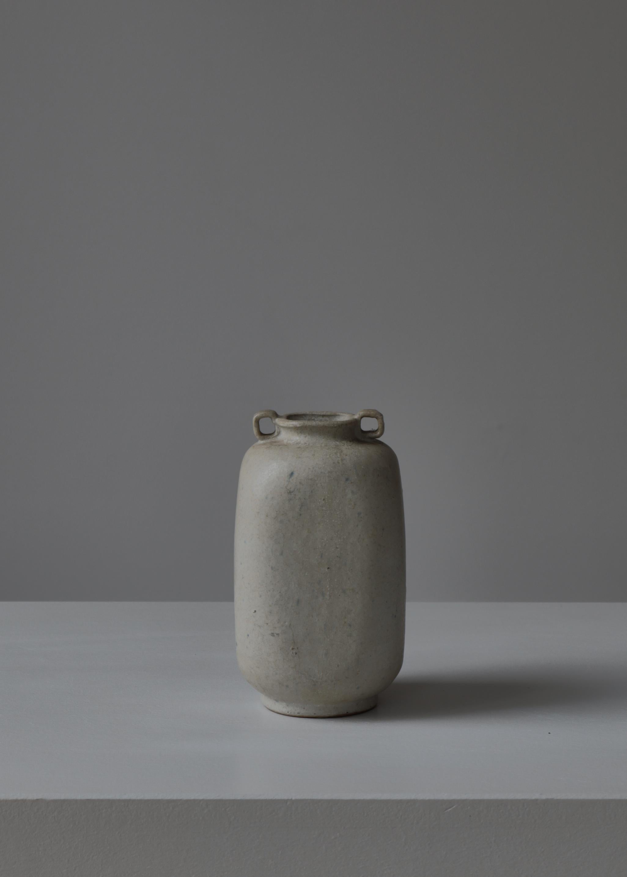 Scandinavo moderno Vaso in gres Art Deco di Arne Bang Light Modello n. 121, anni '30 in vendita