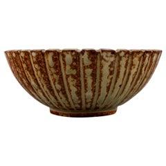 Arne Bang Pottery Bowl, Beautiful Glaze in Brown Shades