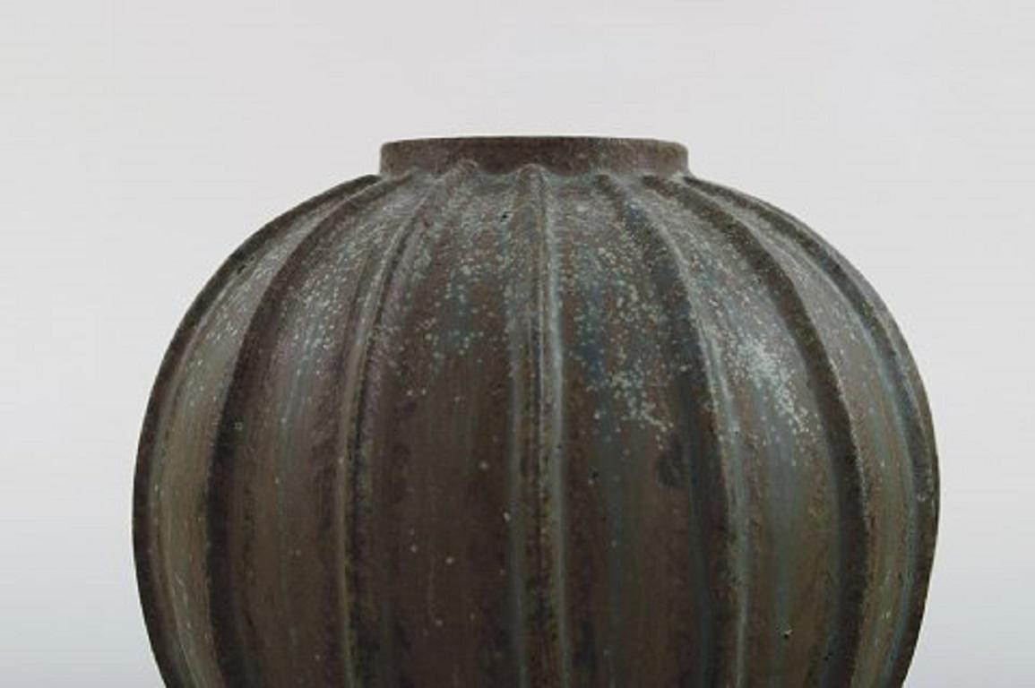 Arne Bang, Rare Spherical Shaped Art Deco Vase of Stoneware, in Fluted Style In Excellent Condition In Copenhagen, DK