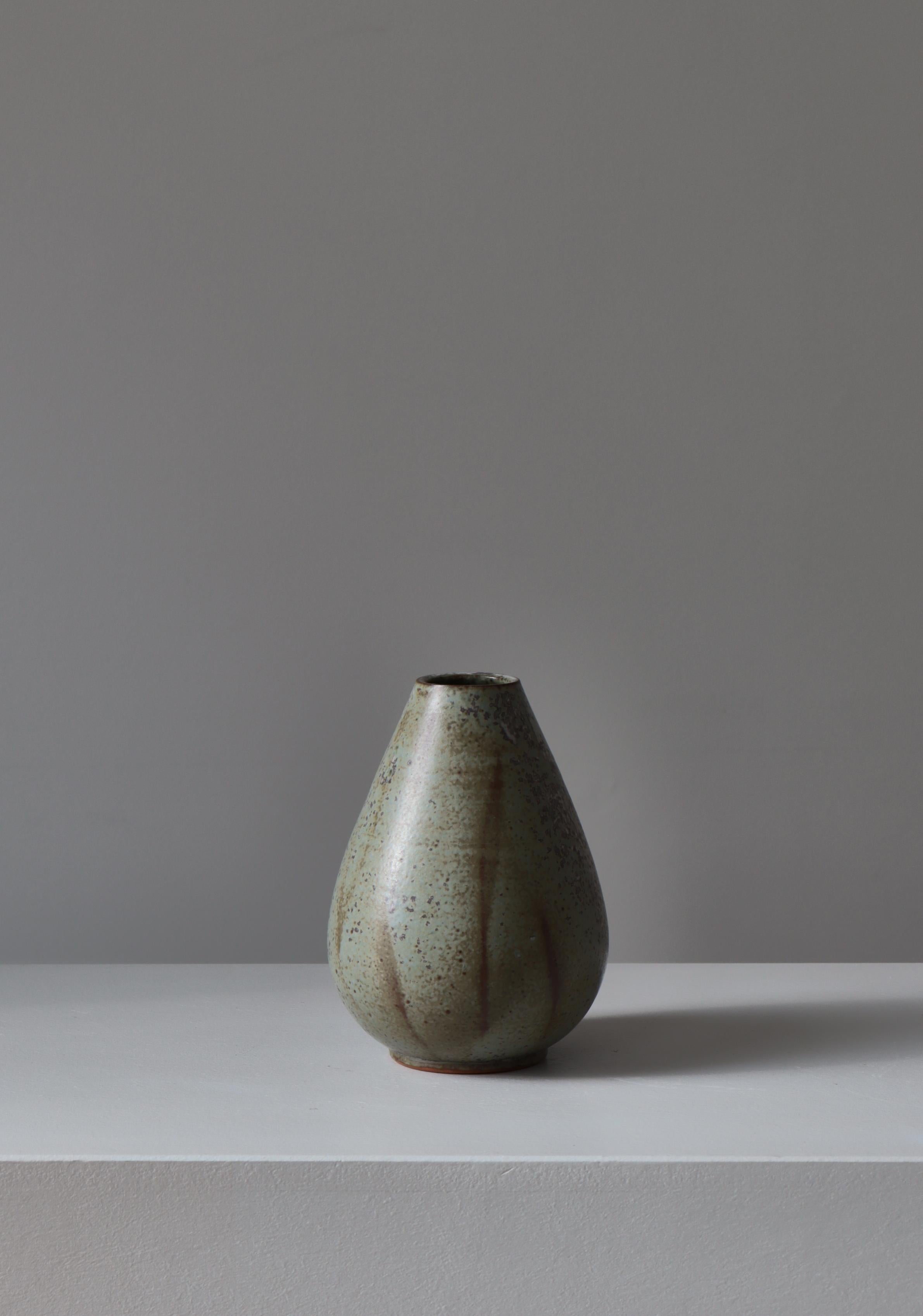 Danese Vaso in gres a forma di goccia di grandi dimensioni, unico nel suo genere, di Arne Bang, anni '30. in vendita