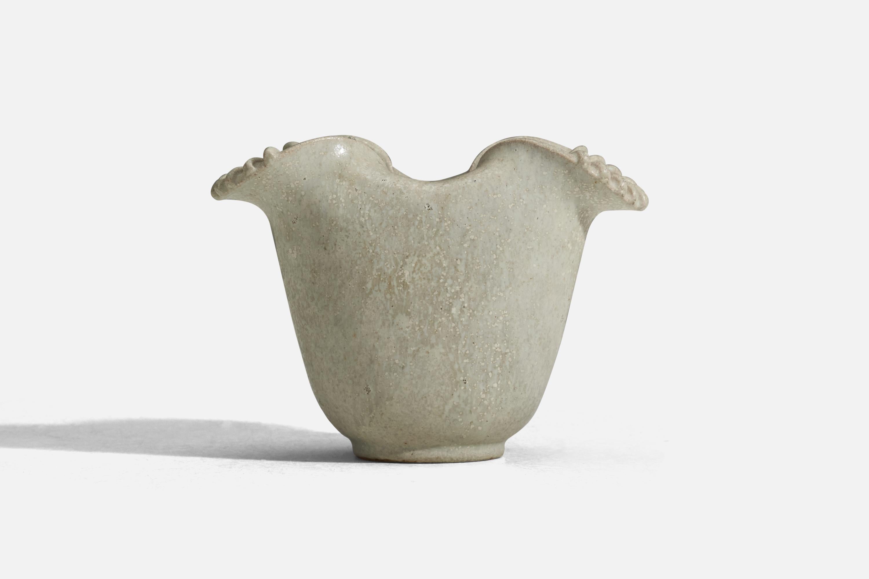 A grey glazed stoneware vase designed and produced by Arne Bang, Denmark, 1940s.