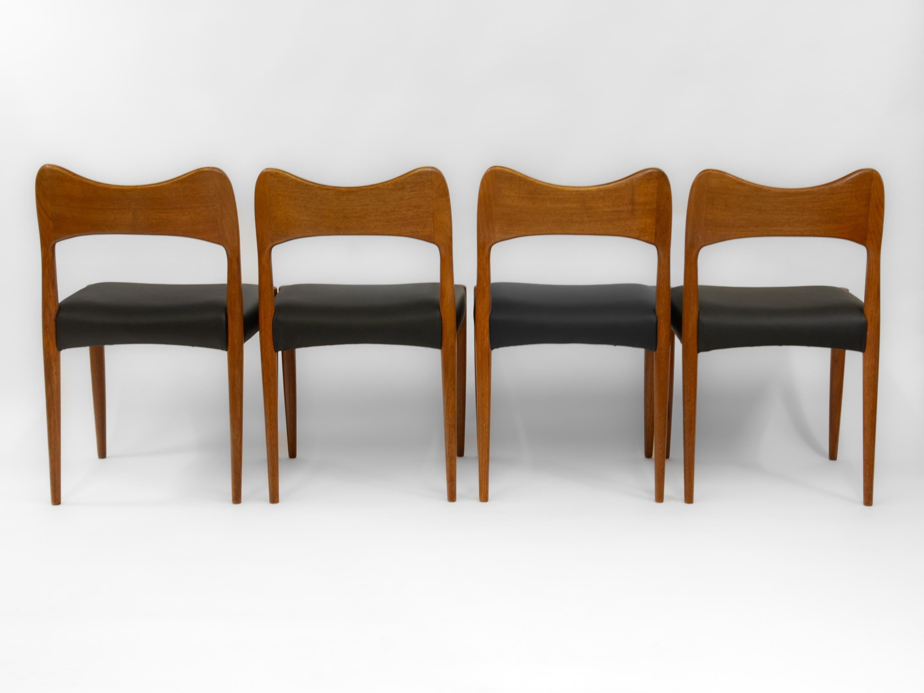 Arne Hovmand Olsen Danish Set Of Four Teak  & Leather Mid Century Dining Chairs For Sale 1