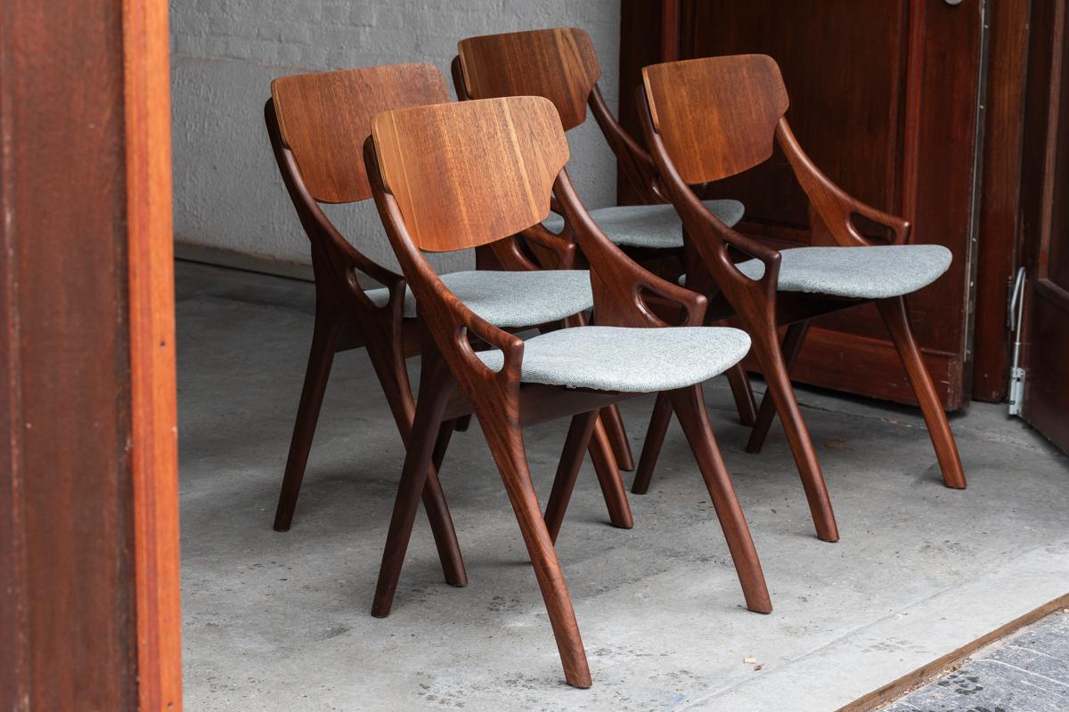 Placage Chaises de salle à manger Arne Hovmand Olsen pour Mogens Kold, lot de 4, design danois, années 1960 en vente