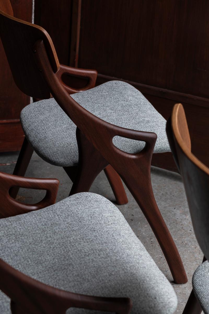 Mid-20th Century Arne Hovmand Olsen Dining Chairs for Mogens Kold, Set of 4, Danish Design, 1960s