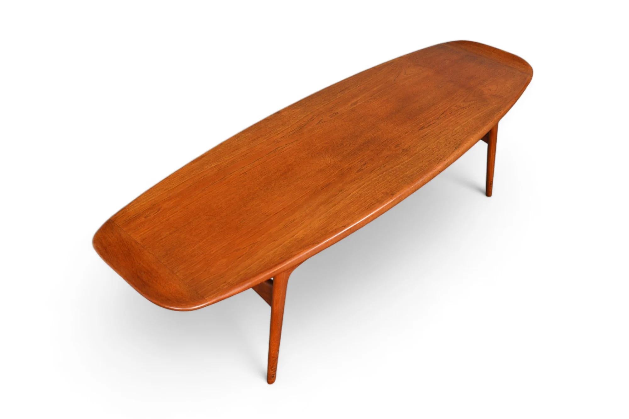 Mid-Century Modern Arne Hovmand-Olsen Table basse flottante en teck #2 en vente
