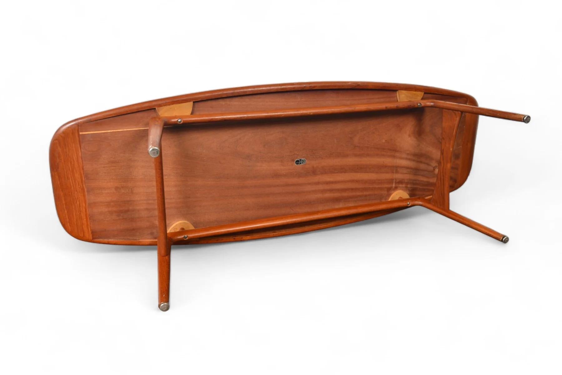 Teck Table basse flottante en teck Arne Hovmand-Olsen en vente