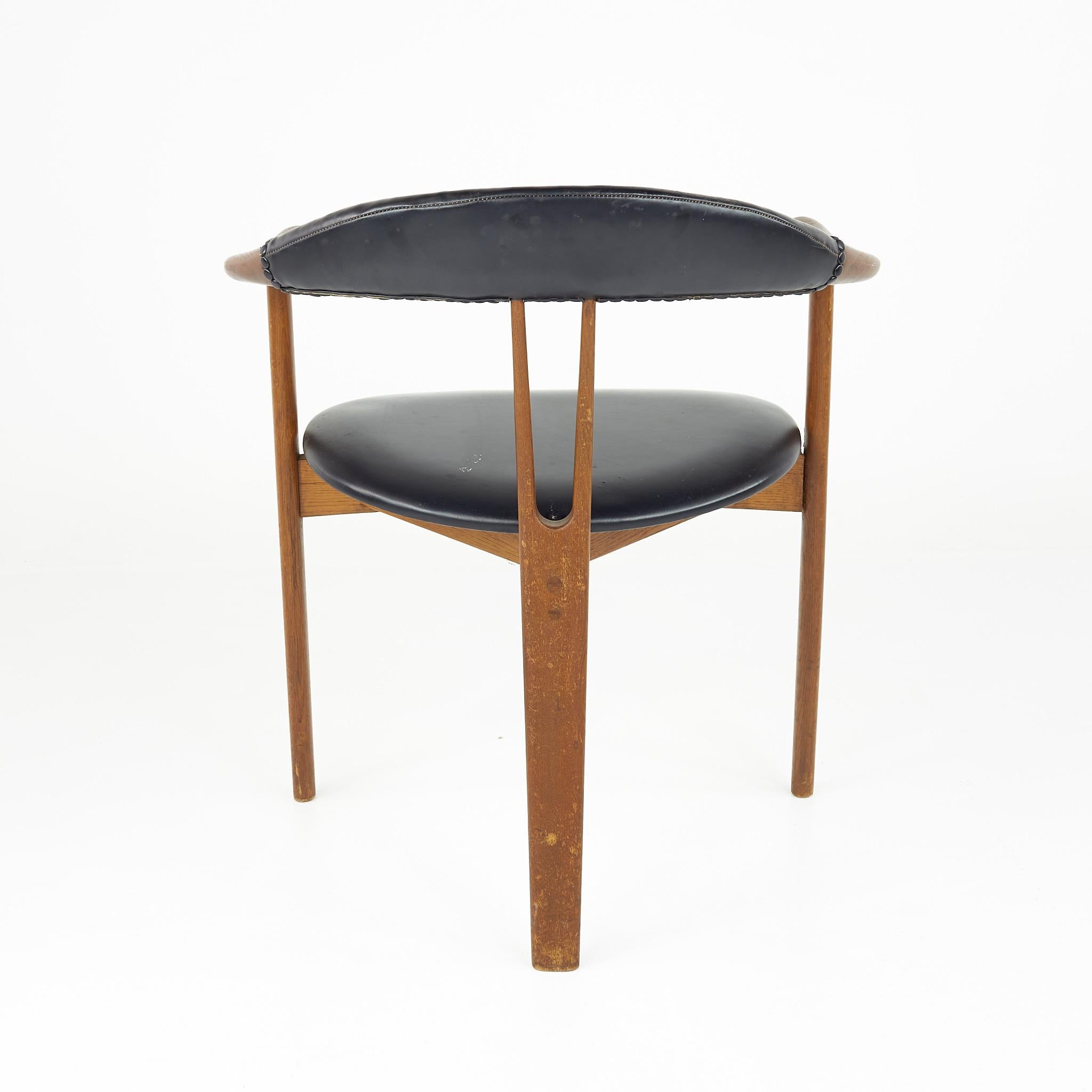 Mid-Century Modern Arne Hovmand Olsen for Mogens Kold MCM Danish Teak and Leather Lounge Chair