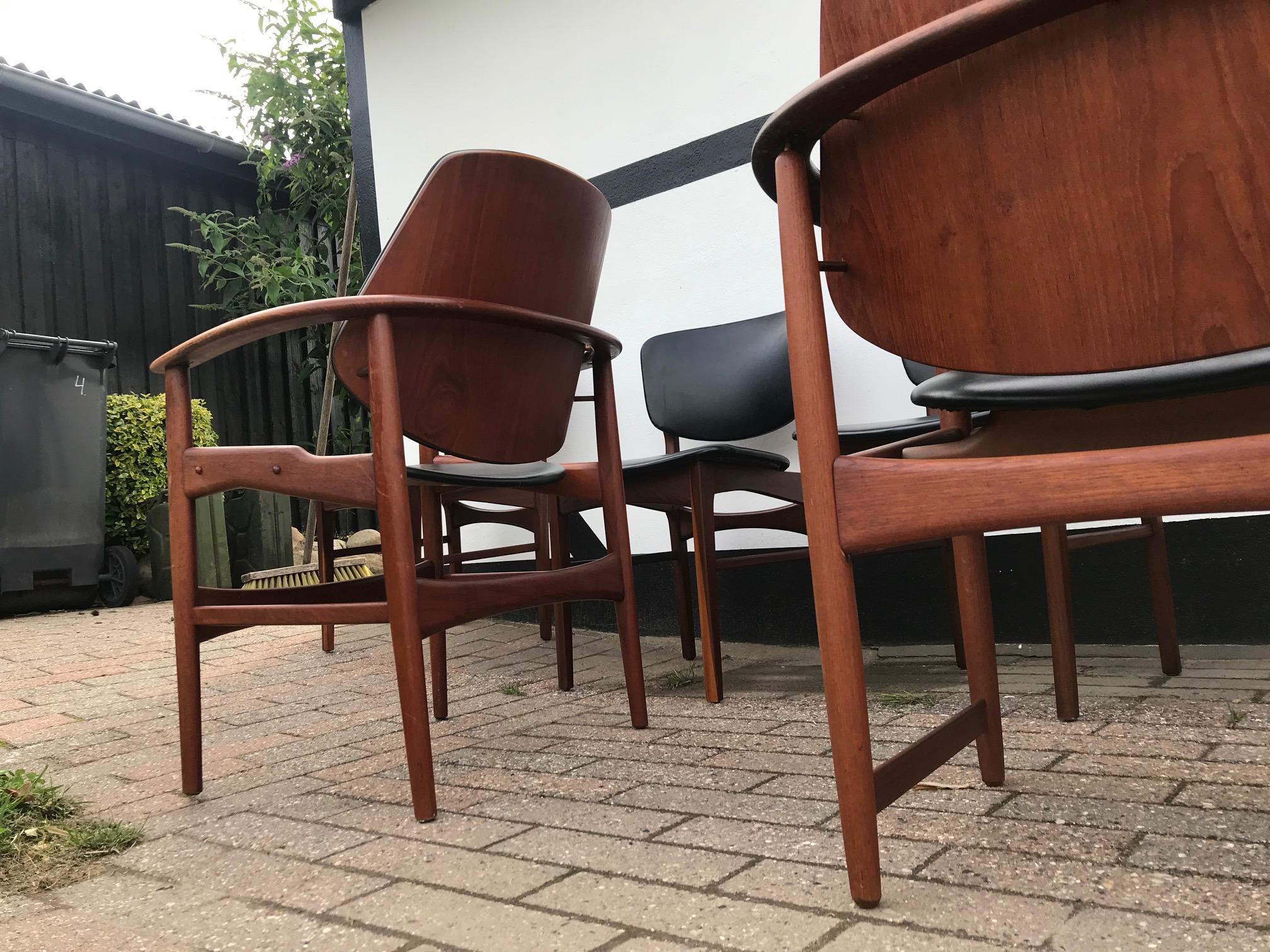 Mid-Century Modern Arne Hovmand Olsen King and Queen Dining Chairs in Teak, Jutex 1950s, Set of 6 For Sale