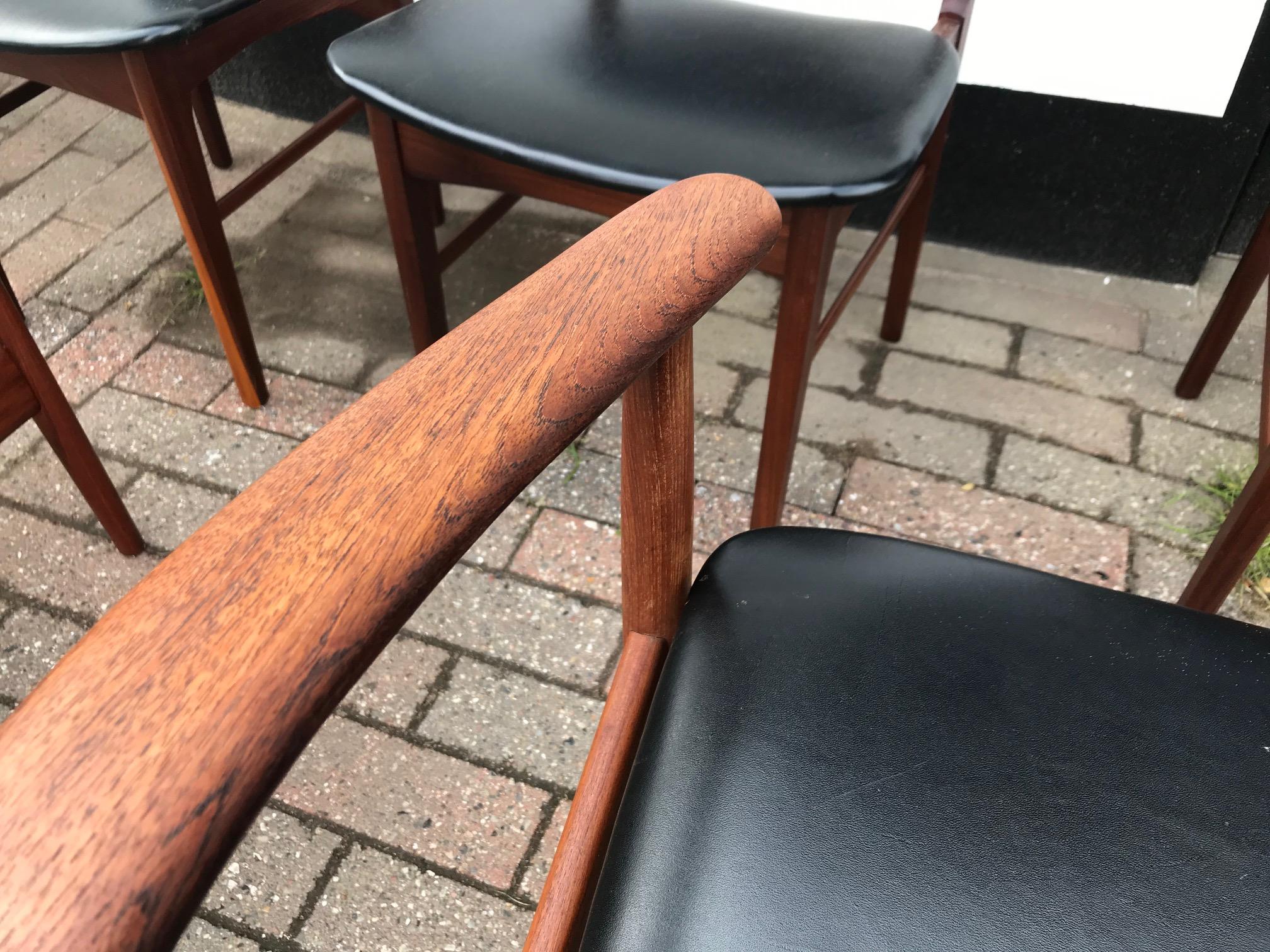 Danish Arne Hovmand Olsen King and Queen Dining Chairs in Teak, Jutex 1950s, Set of 6 For Sale