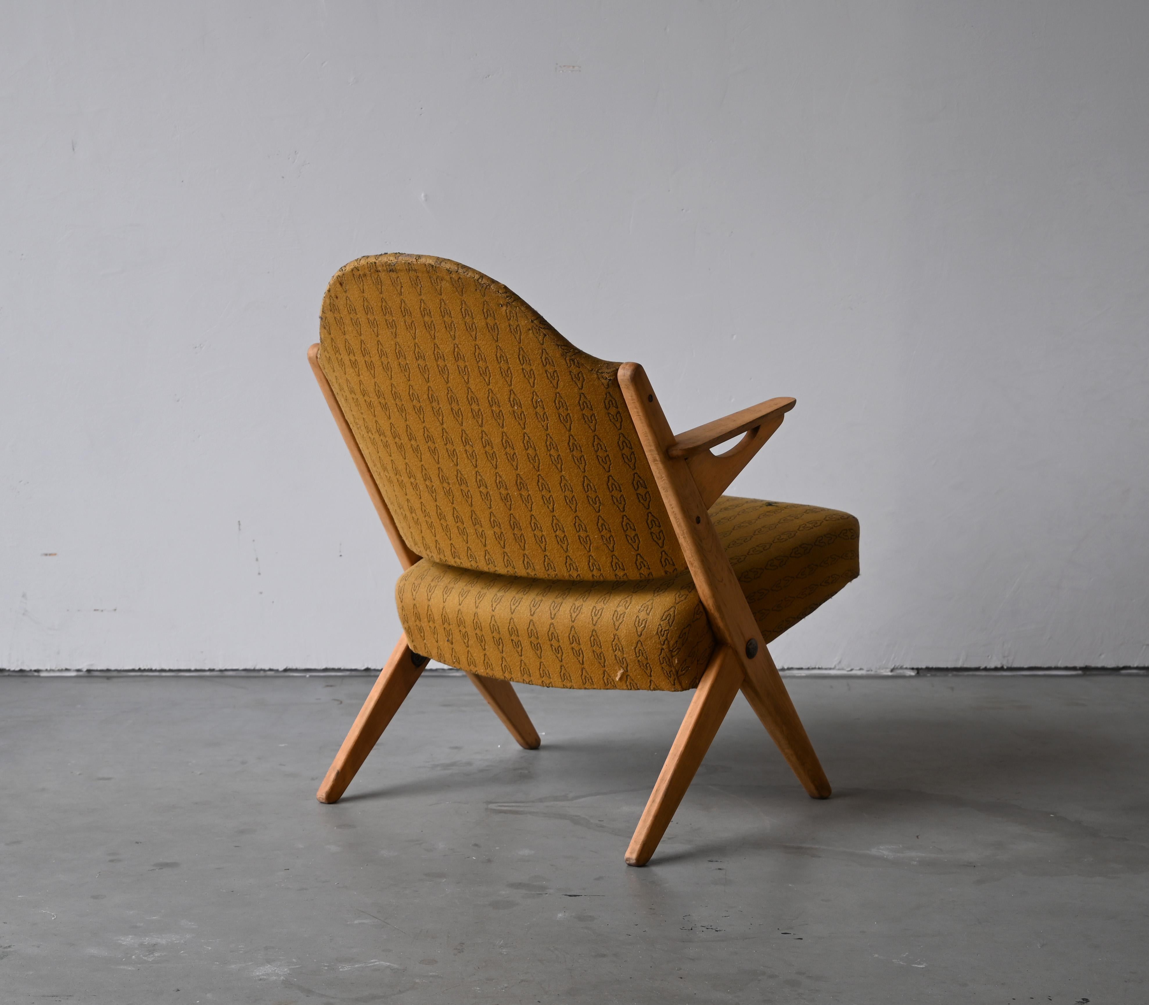 Mid-Century Modern Arne Hovmand-Olsen, Lounge Chair, Beech, Fabric, Komfort, Randers, Denmark 1955