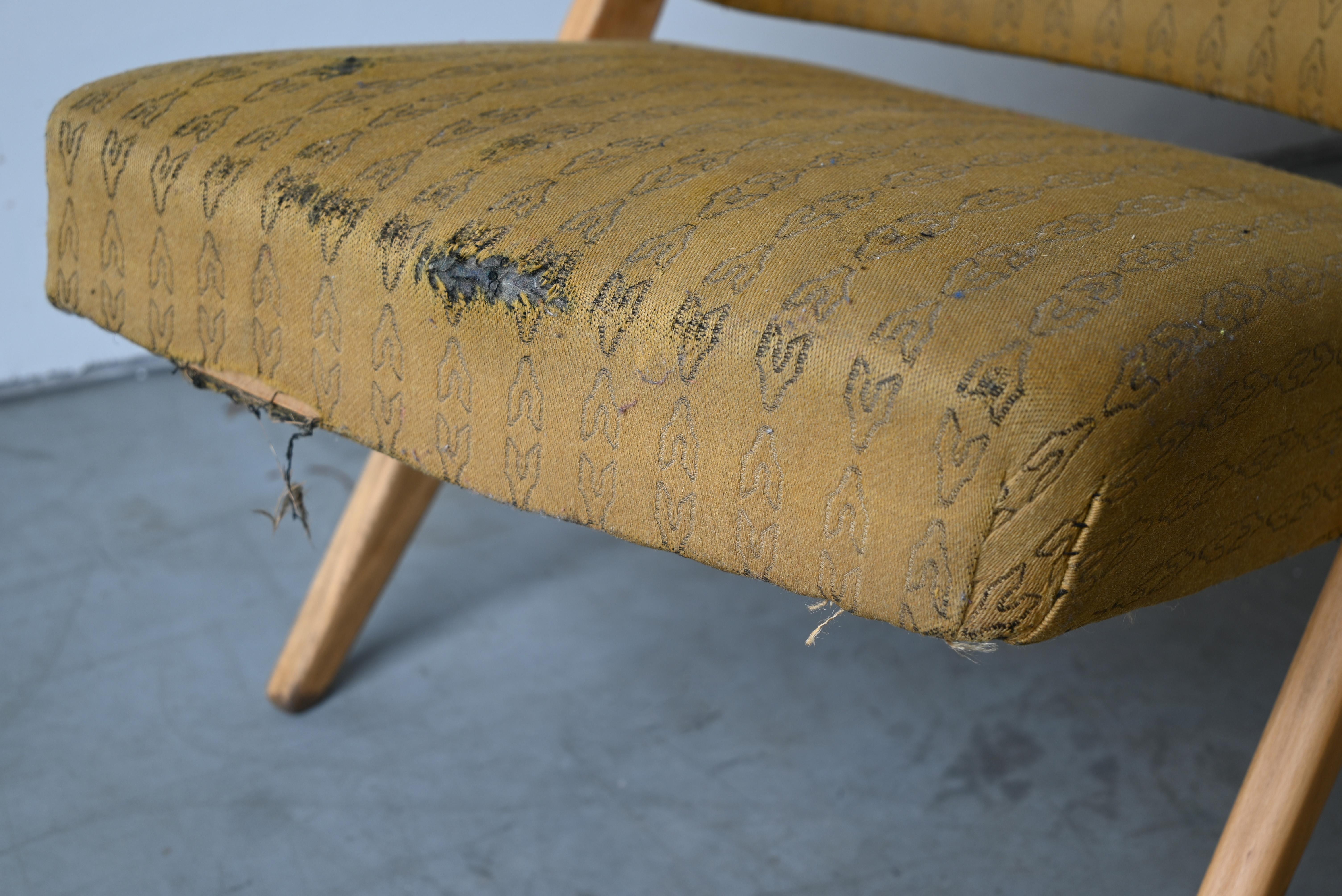 Arne Hovmand-Olsen, Lounge Chair, Beech, Fabric, Komfort, Randers, Denmark 1955 In Fair Condition In High Point, NC