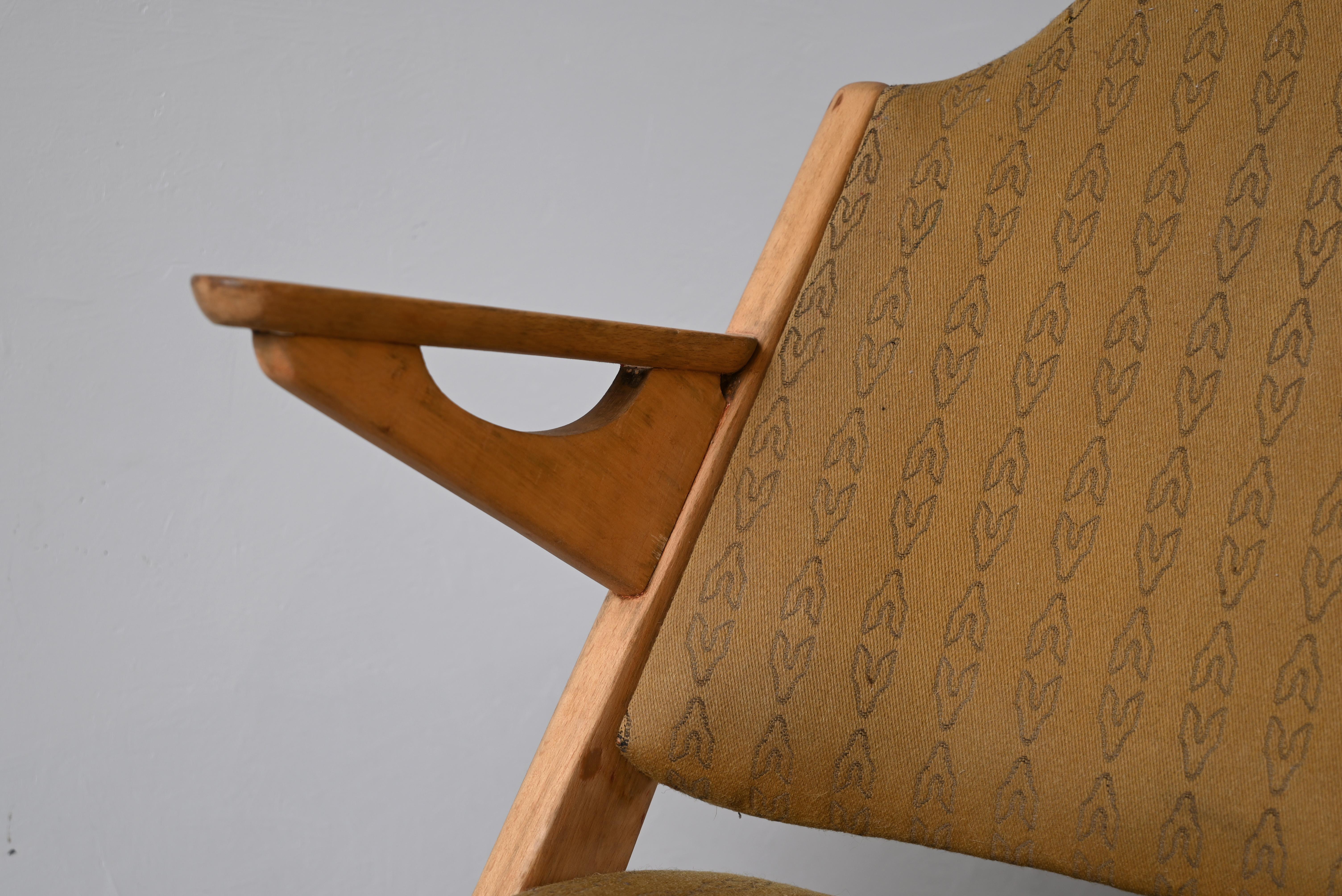 Mid-20th Century Arne Hovmand-Olsen, Lounge Chair, Beech, Fabric, Komfort, Randers, Denmark 1955