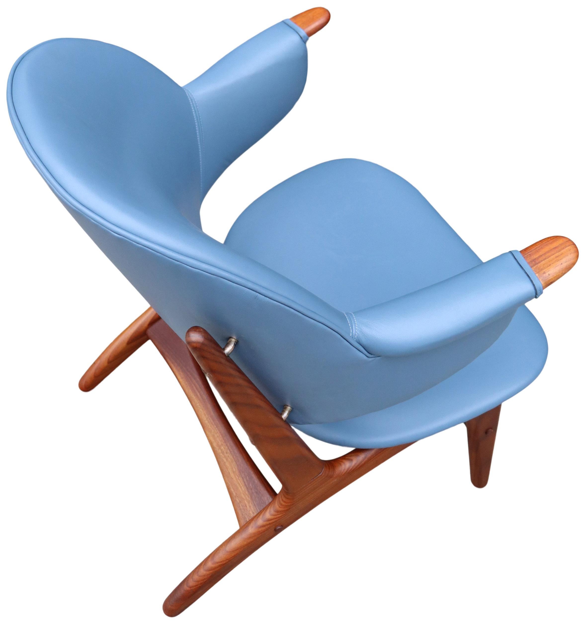 Arne Hovmand-Olsen Lounge Chair in Blue Leather For Sale 5