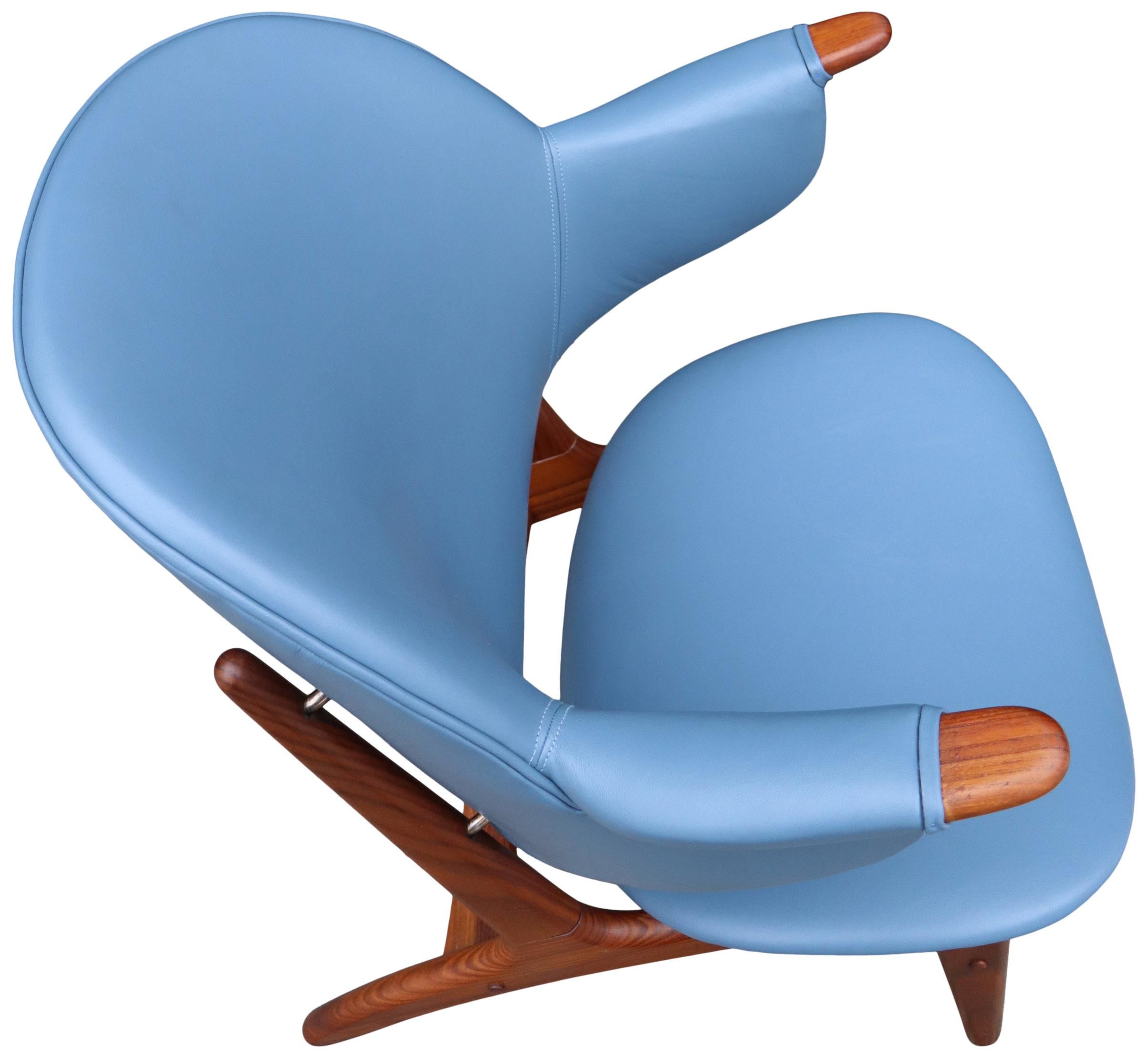 Arne Hovmand-Olsen Lounge Chair in Blue Leather For Sale 7