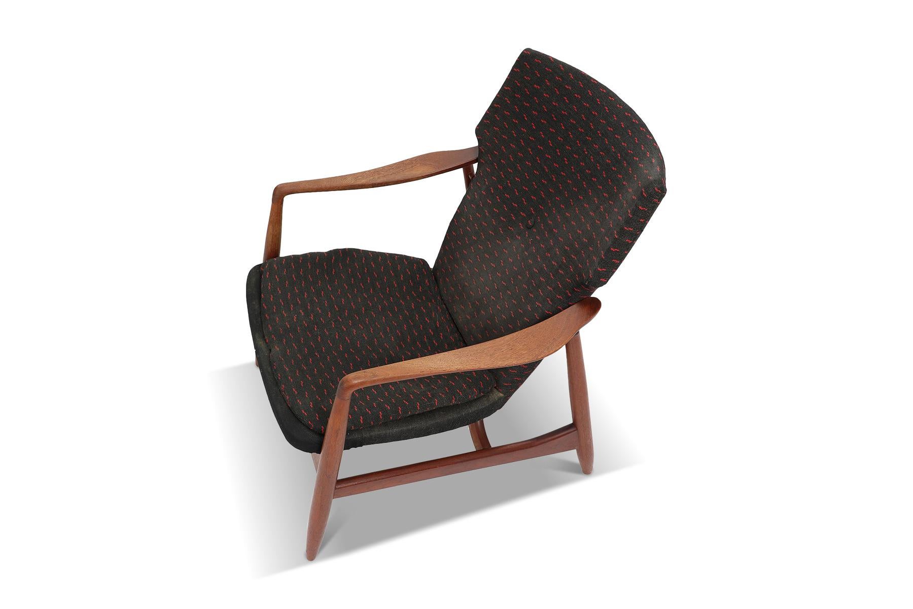 Arne Hovmand Olsen Lounge Chair in Teak In Excellent Condition For Sale In Berkeley, CA