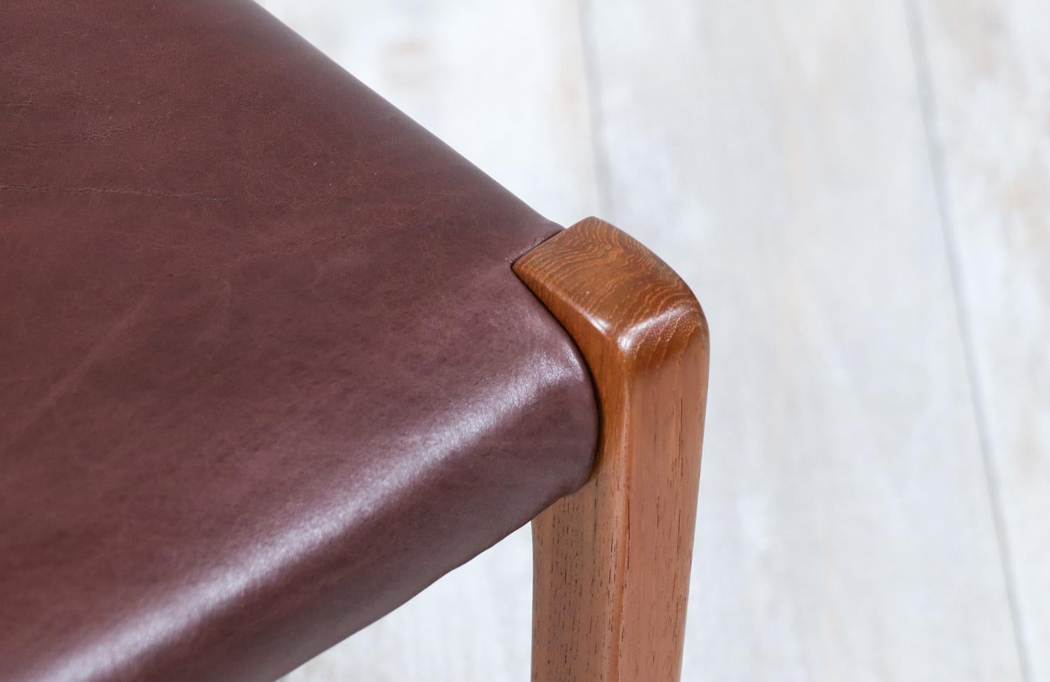 Arne Hovmand-Olsen Model 71 Teak Wood & Leather Dining Chairs for J.L. Møllers 3