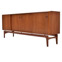 Arne Hovmand Olsen Model Mk 189 Teak Sideboard for Mogens Kold