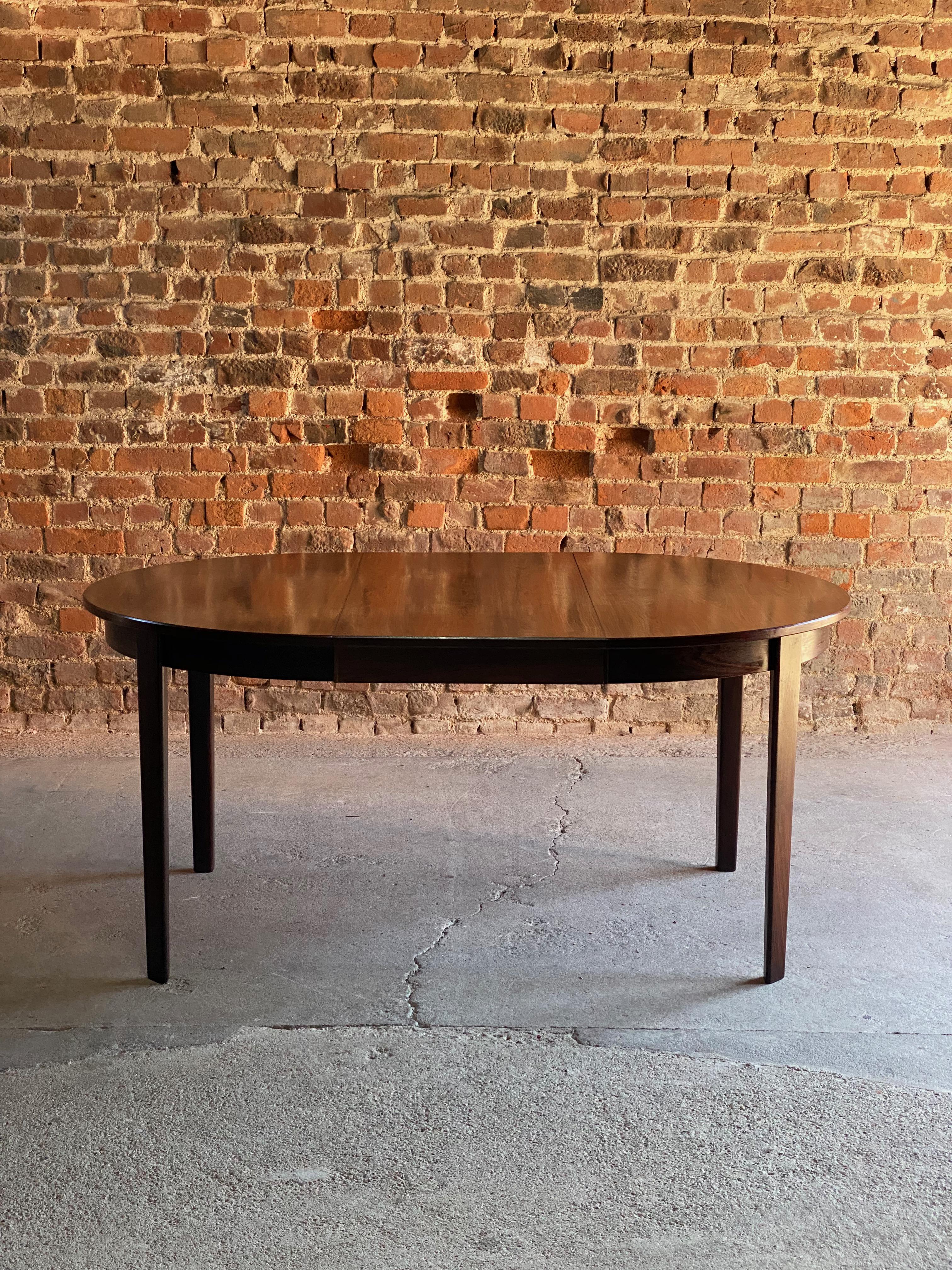 Arne Hovmand Olsen Round Rosewood Dining Table & 8 Dining Chairs by Mogens Kold  For Sale 2