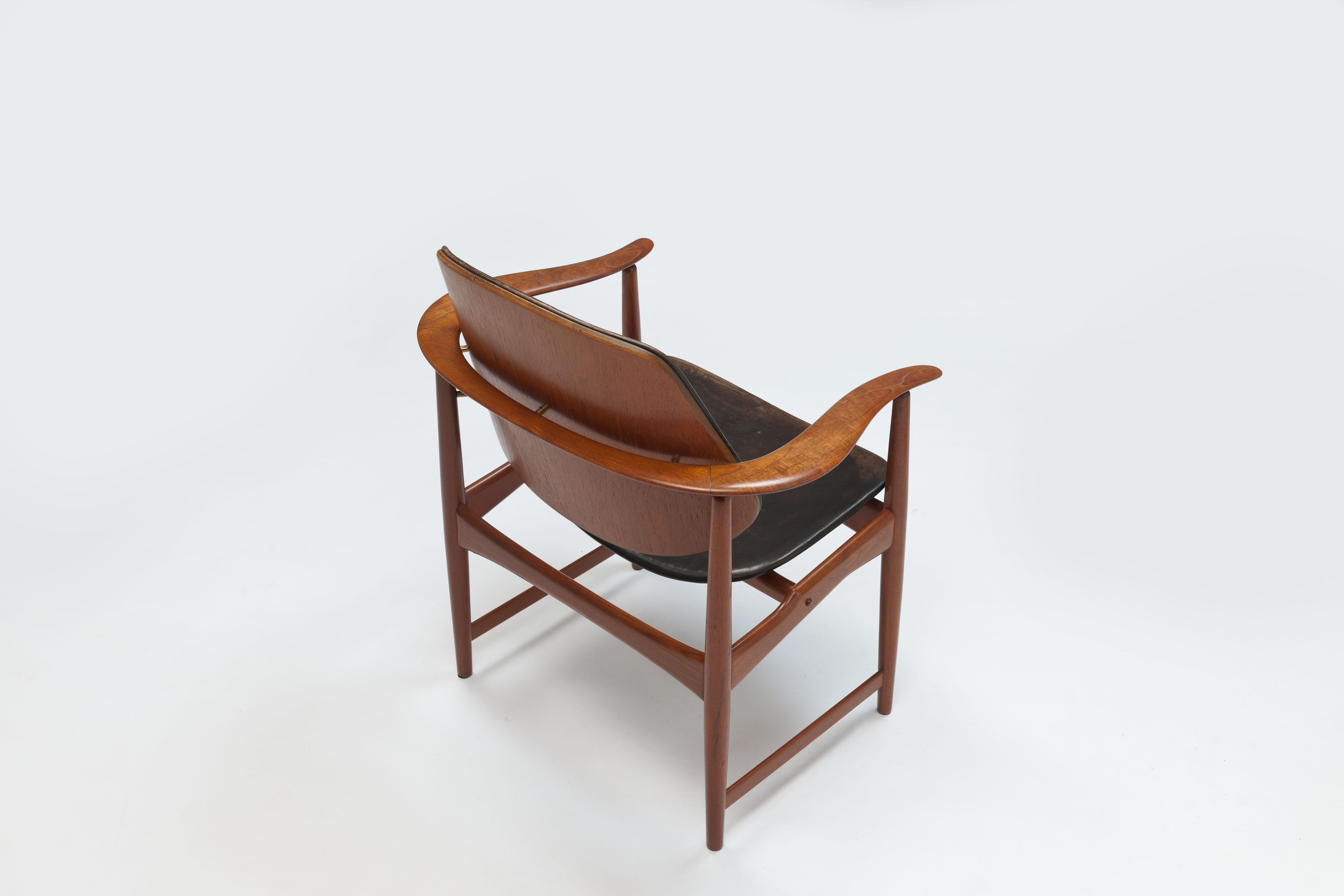 Arne Hovmand Olsen Sculptural Arm Chair, Early Edition  9